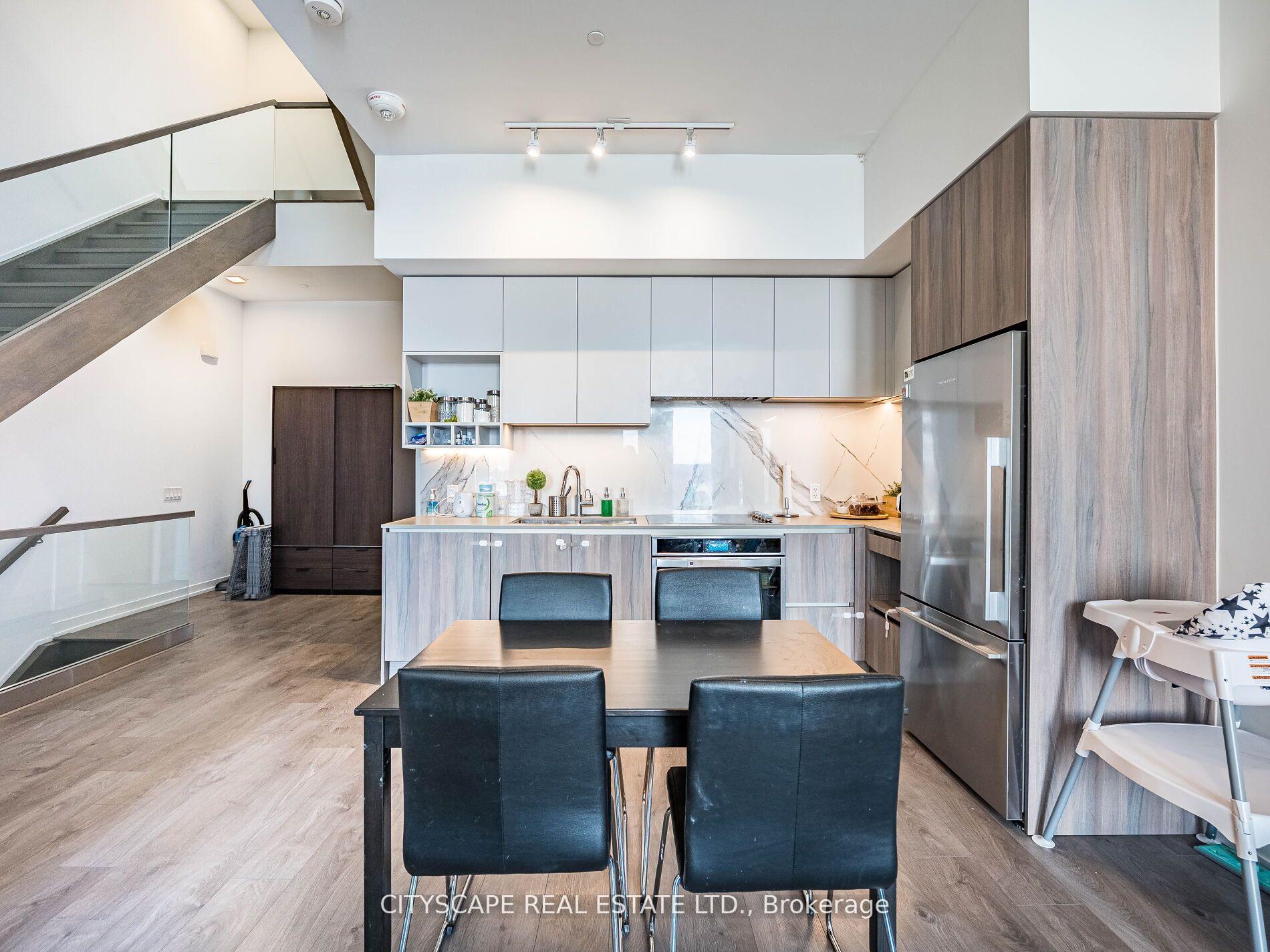 4 Bedrooms Condo at 9 Buttermill, Vaughan For sale