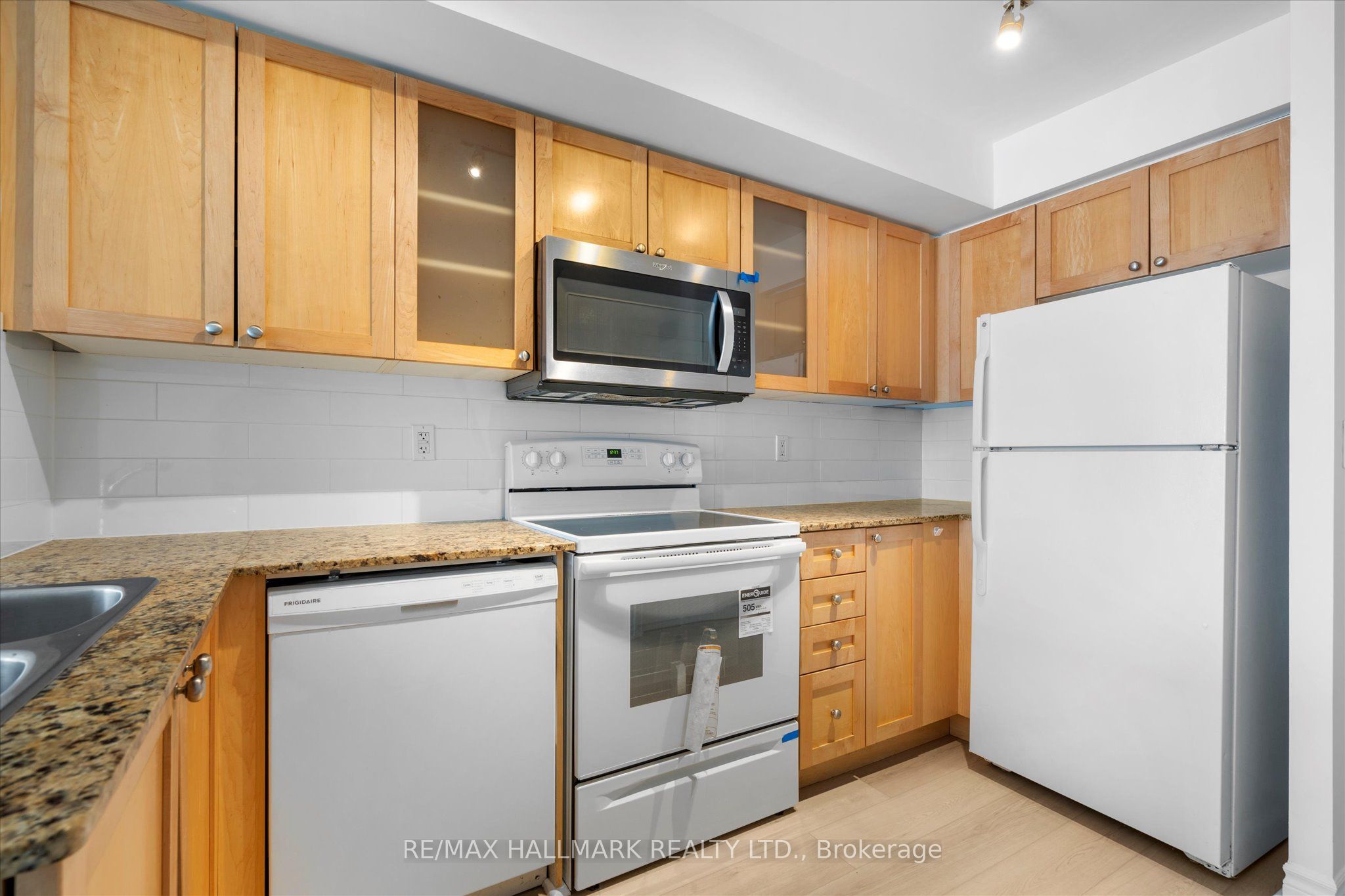 761 Bay Street, #2303