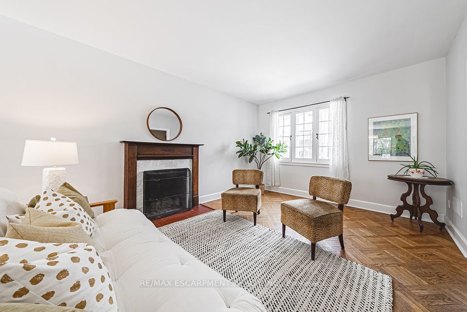 34 Chedoke Avenue ; MLS ID: X12125616