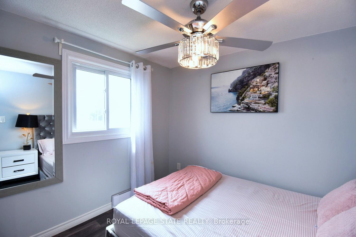 3 Bedrooms Condo at 1255 Upper Gage,  Hamilton For sale