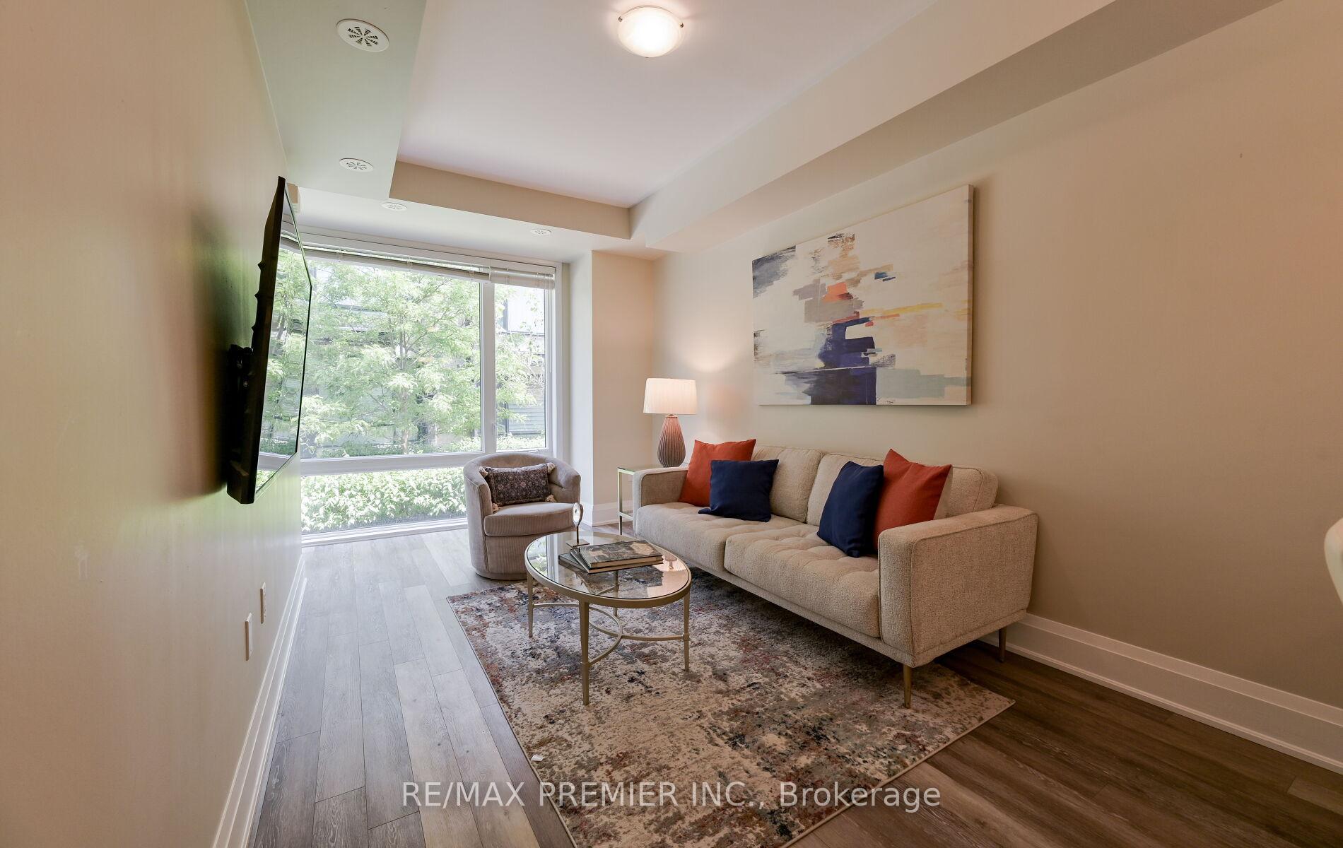 1 Bedroom Condo at 30 Fieldway, Toronto For sale