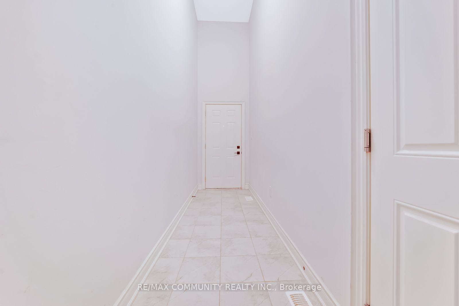 16 Alan Williams Trail