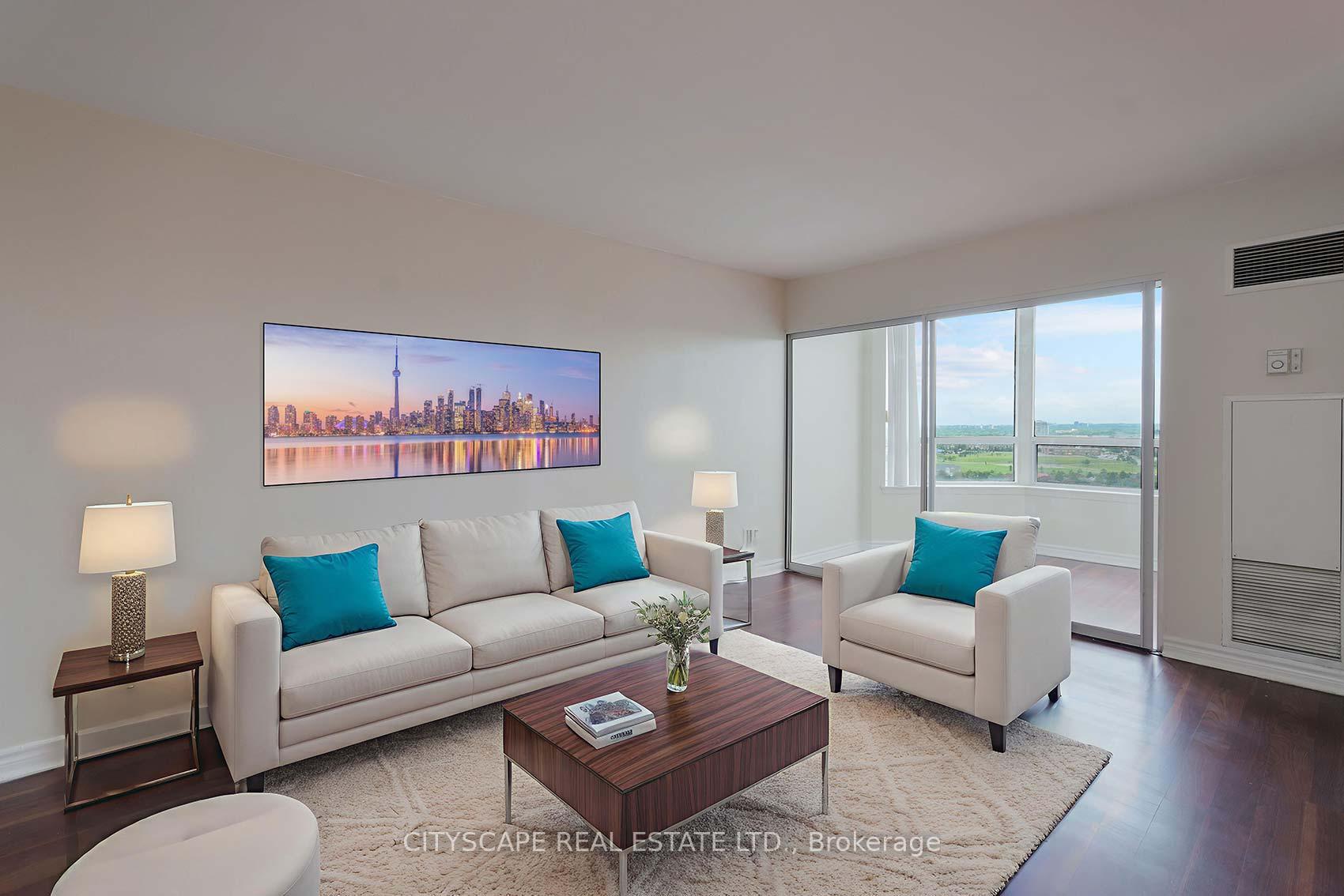 3 Bedrooms Condo at 135 Hillcrest, Mississauga For sale