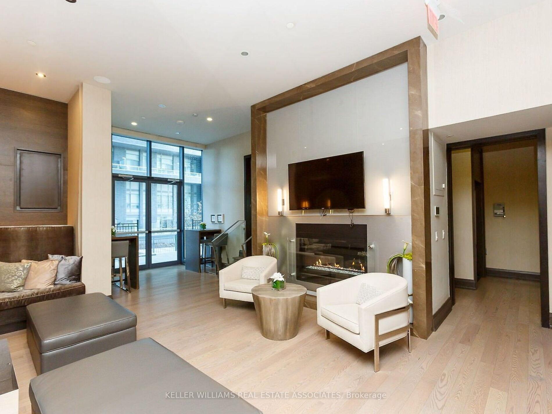 3 Bedrooms Condo at 59 Annie Craig, Toronto For sale
