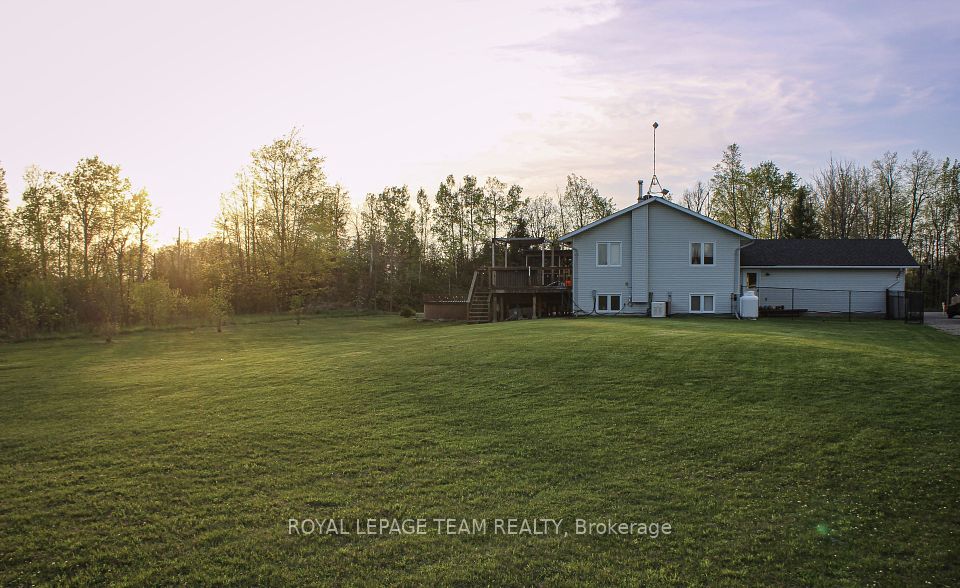 955 Macpherson Road, Montague, ON K7A 4S4