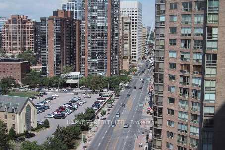 3 Bedrooms Condo at 1001 Bay, Toronto For sale