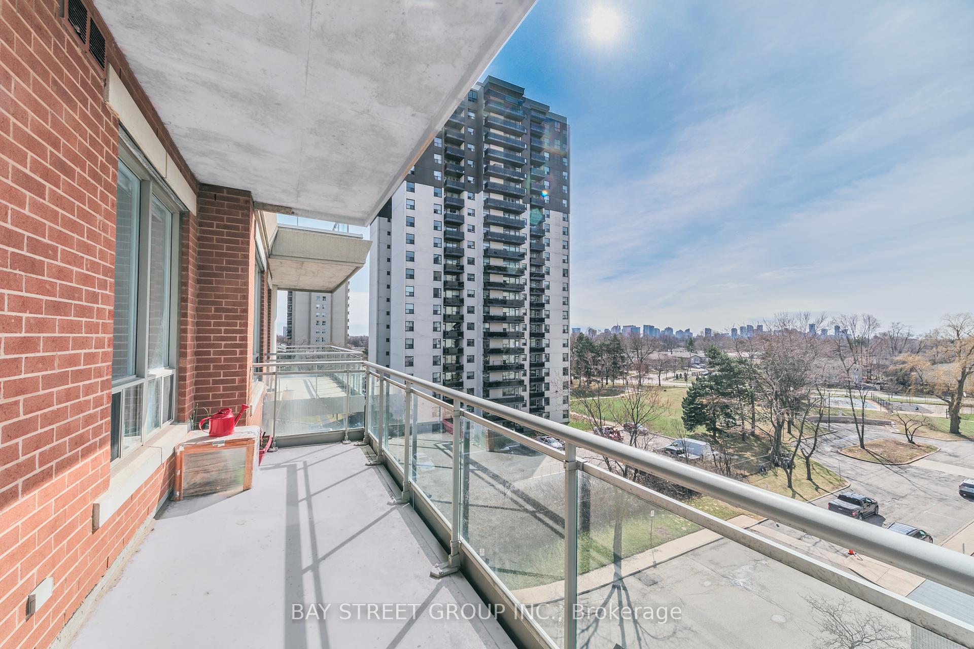 2 Bedrooms Condo at 777 STEELES,  Toronto For sale