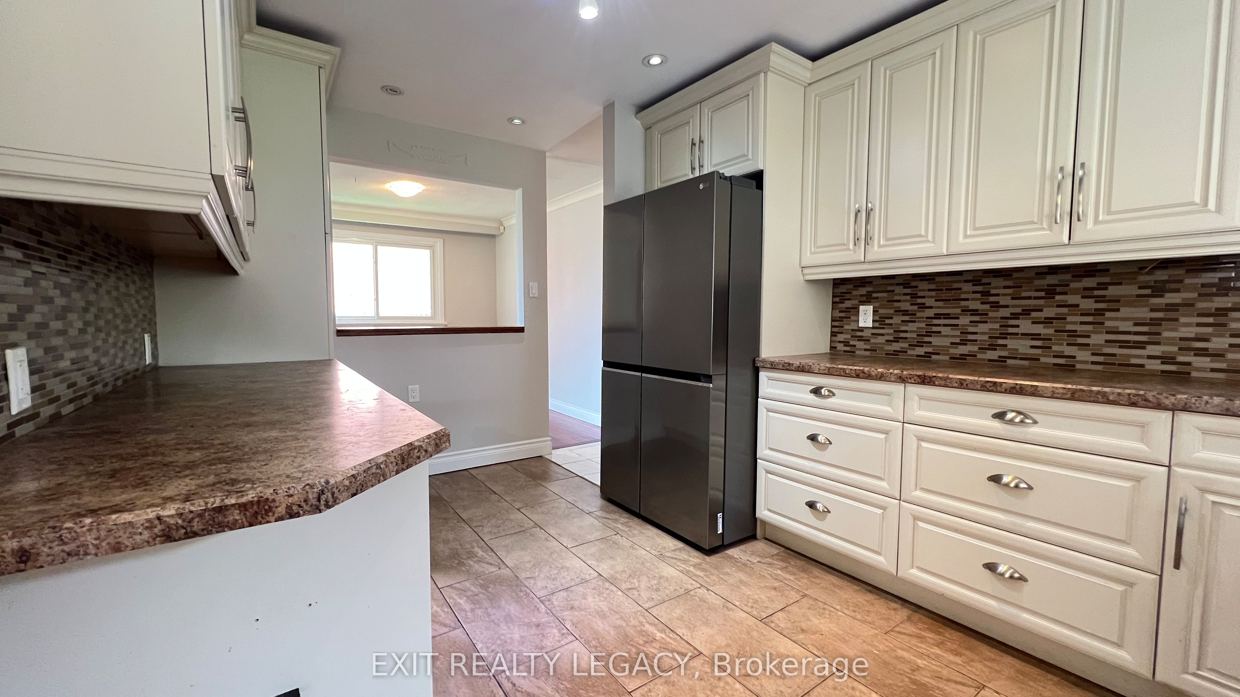 89 Bond Crescent