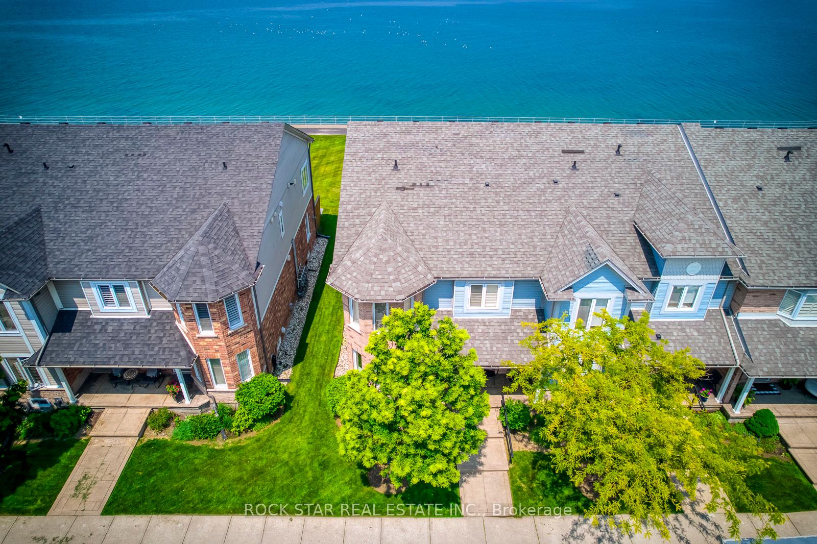 2 Bedrooms Condo at 515 North Service, Hamilton For sale