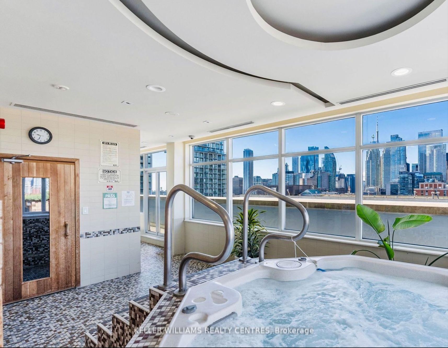 2 Bedrooms Condo at 230 King, Toronto For sale