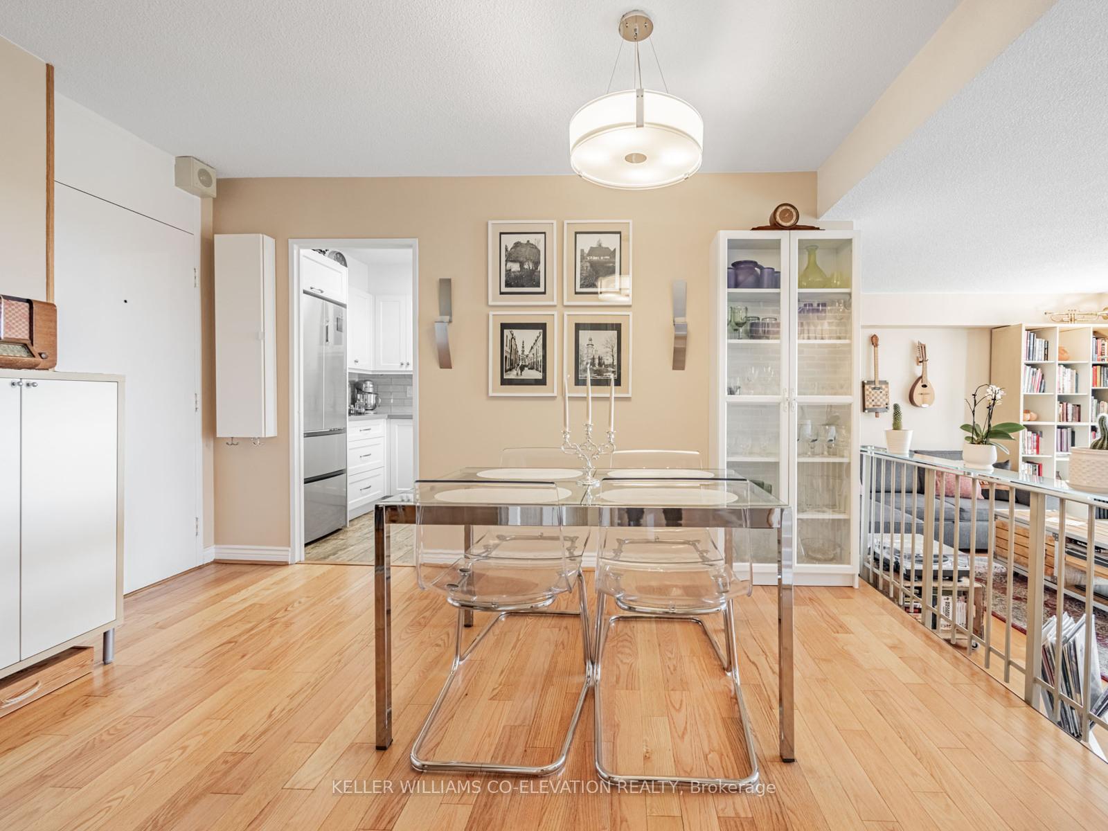 3 Bedrooms Condo at 250 Scarlett, Toronto For sale
