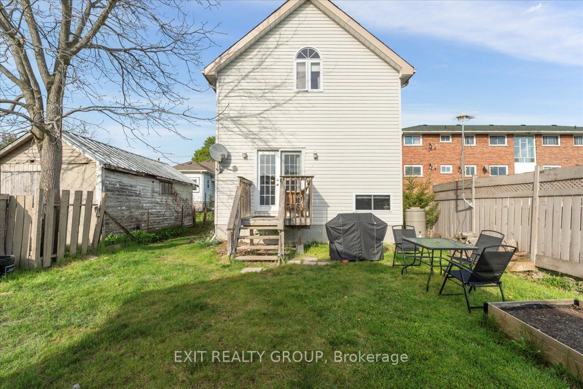 162 West Street, Quinte West, ON K8V 2M7