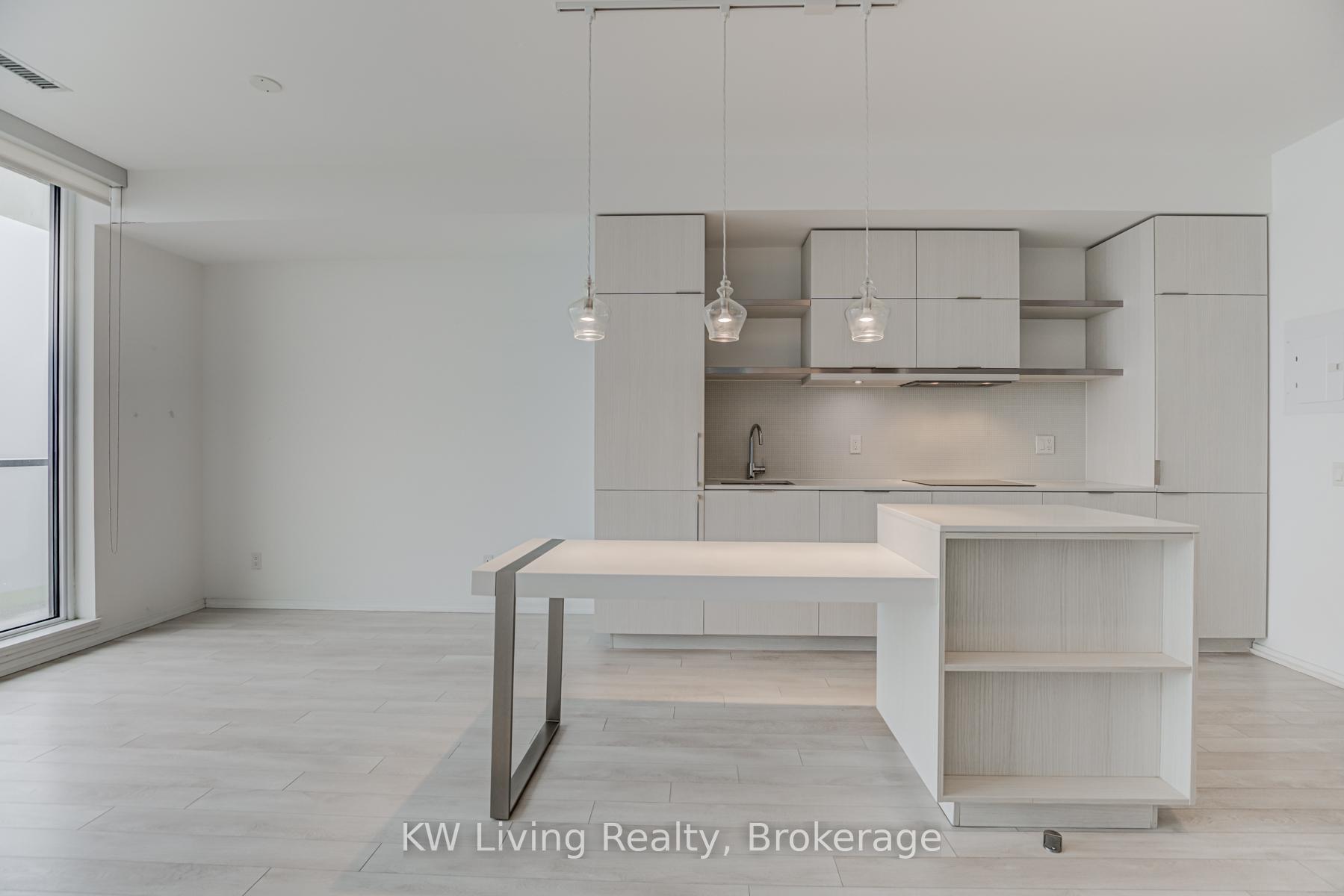 1 Bedroom Condo at 197 Yonge, Toronto For sale