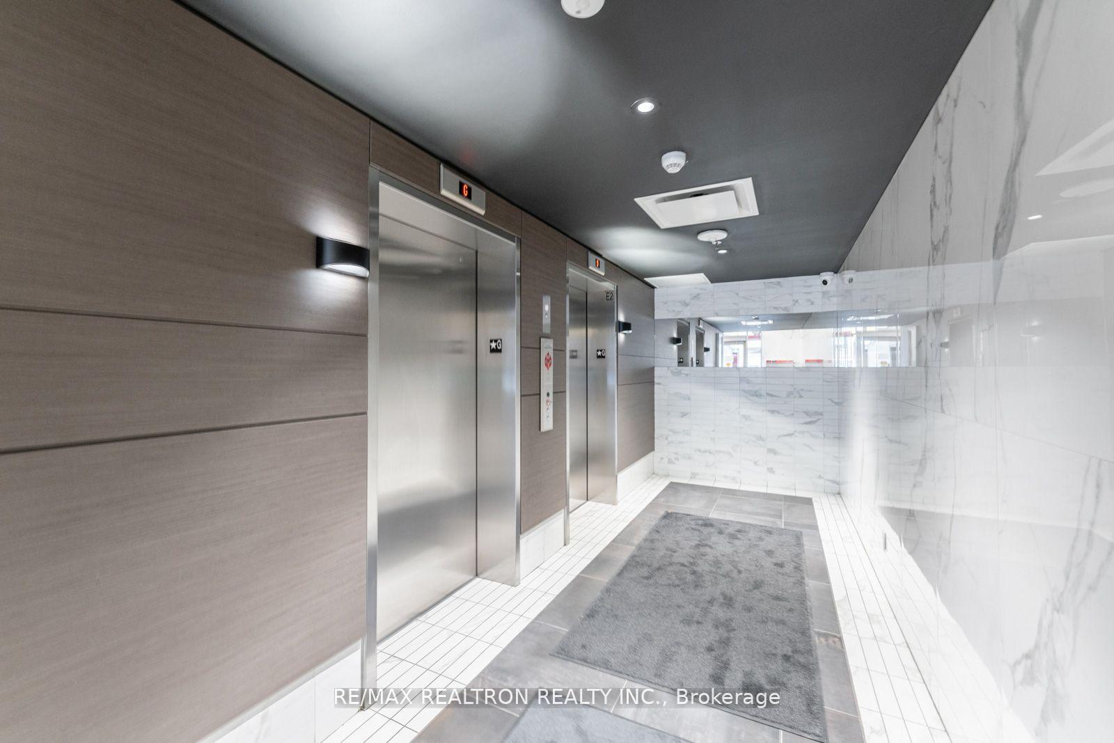 3 Bedrooms Condo at 25 Baseball, Toronto For sale