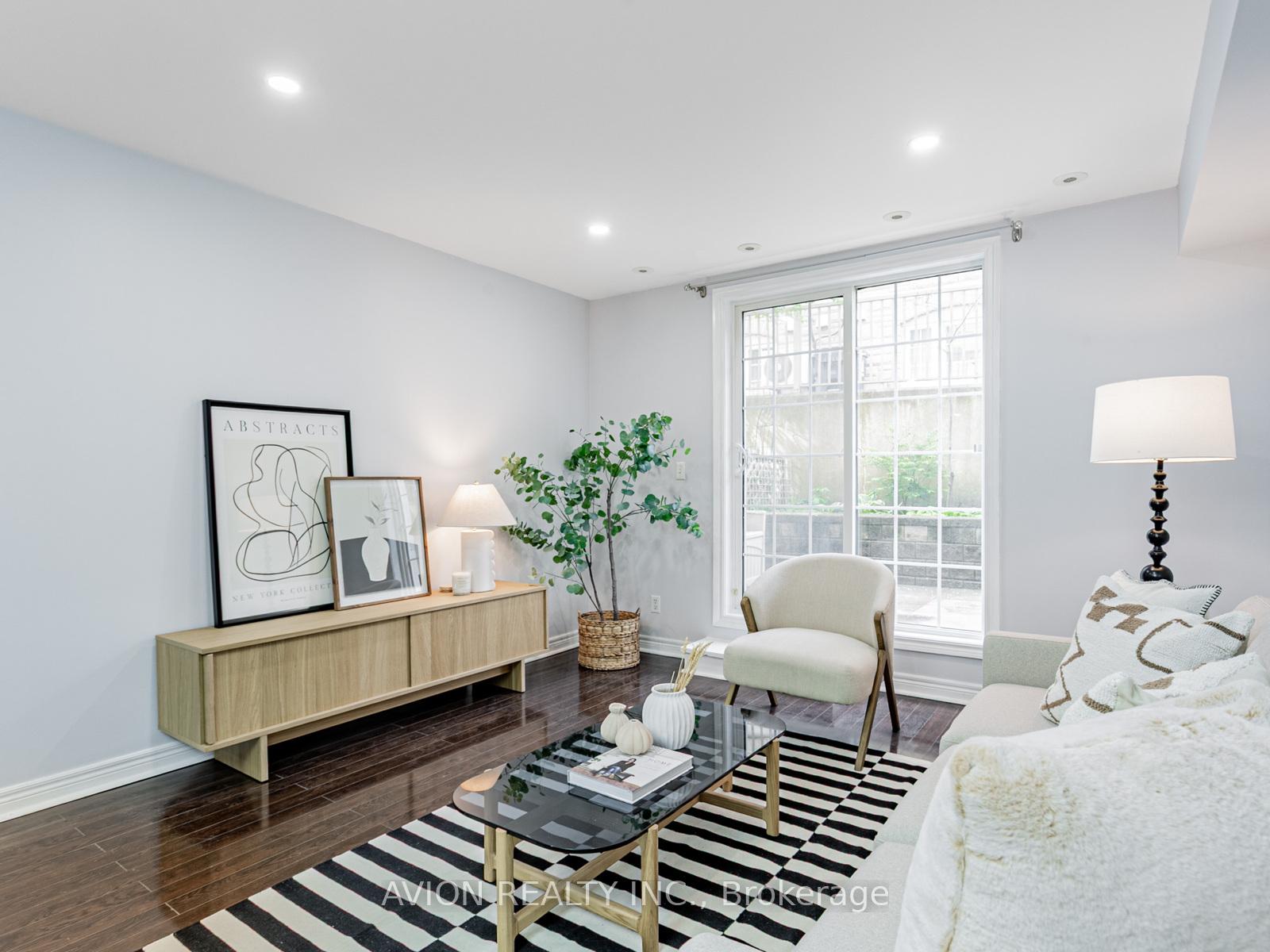 3 Bedrooms Condo at 45 Cedarcroft, Toronto For sale