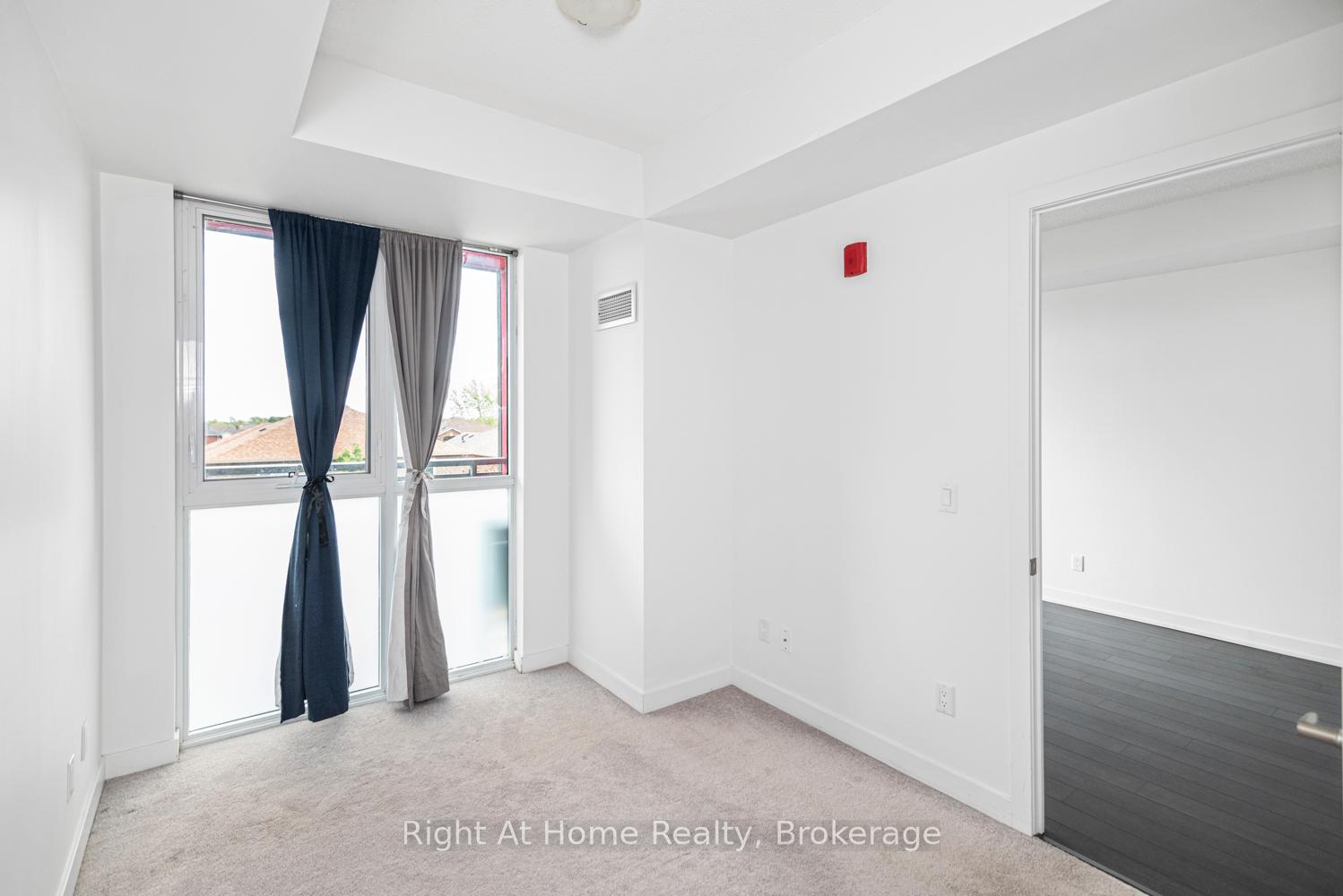 1 Bedroom Condo at 5260 Dundas, Burlington For sale