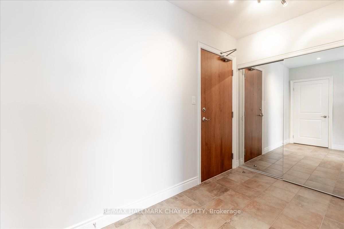 33 Ellen Street, #PH-09