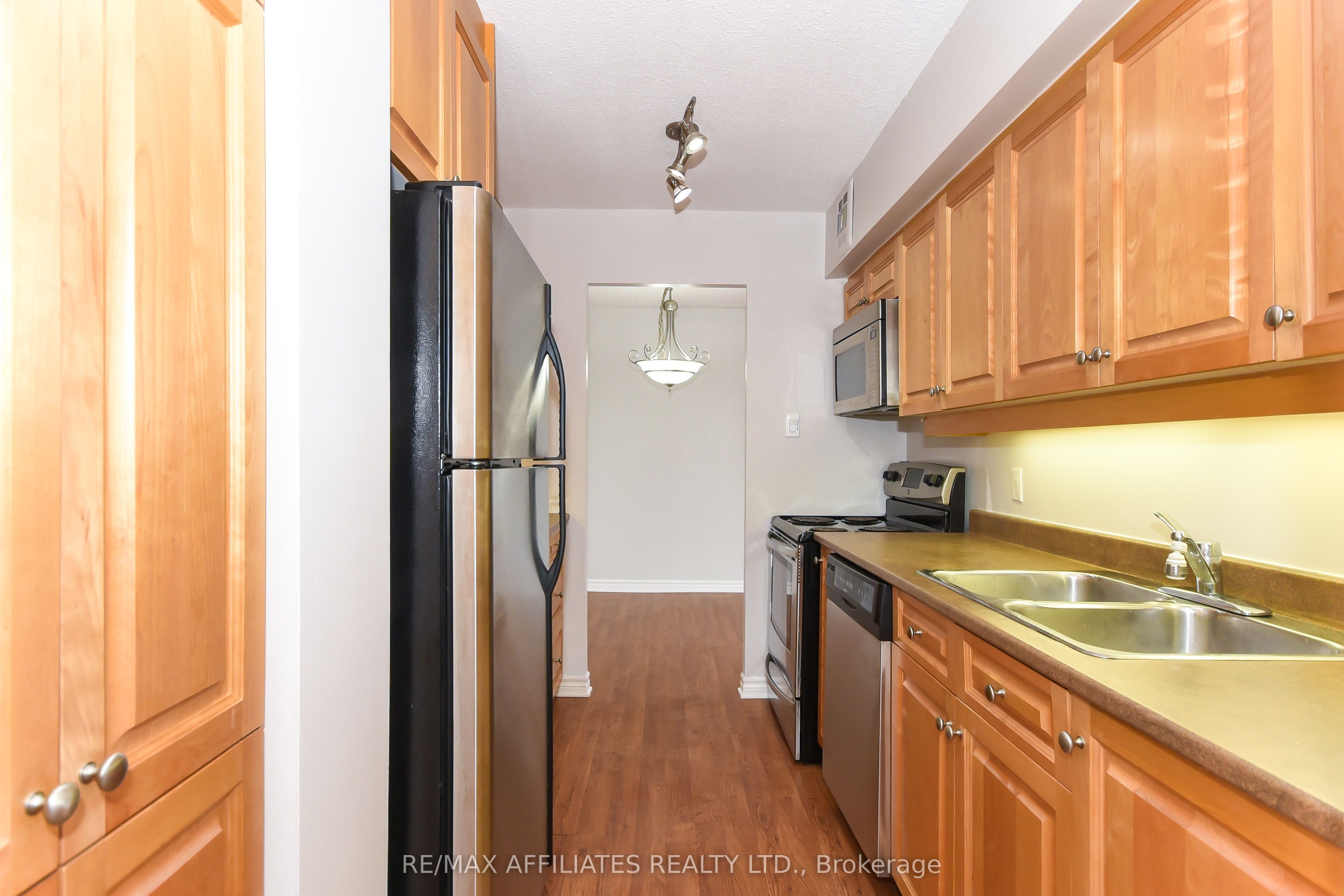 2400 Virginia Drive W, #305
