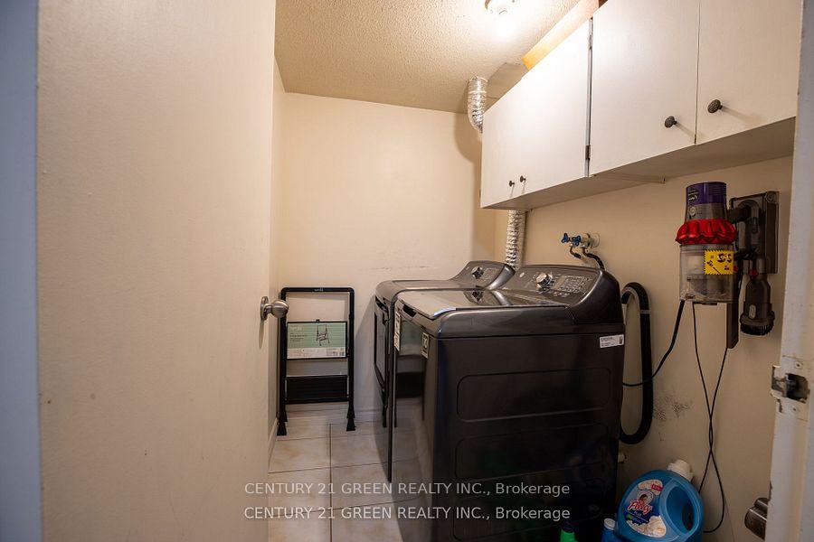 5 Bedrooms Condo at 366 The East Mall, Toronto For sale