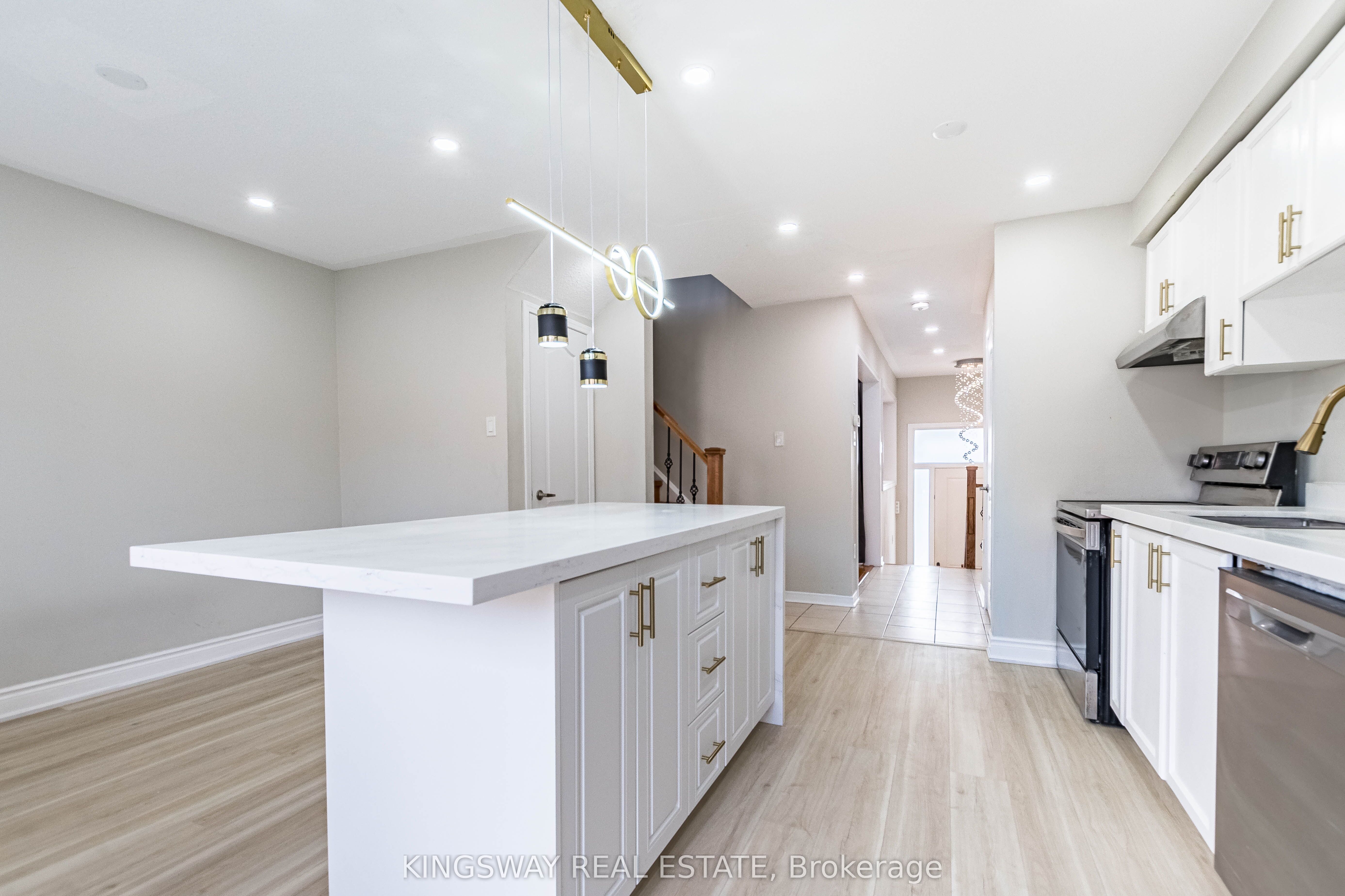 5821 Tiz Road, Mississauga Hurontario