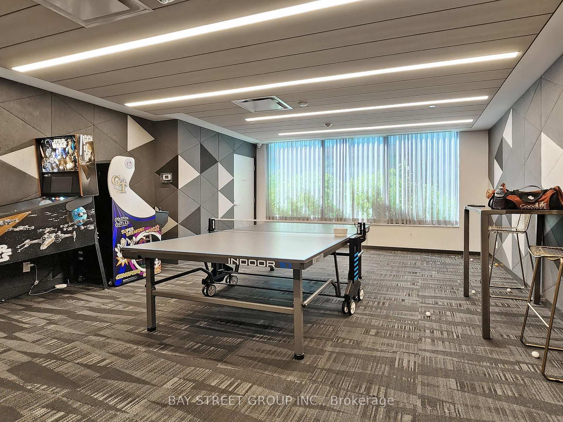 1 Bedroom Condo at 52 FOREST MANOR, Toronto For sale