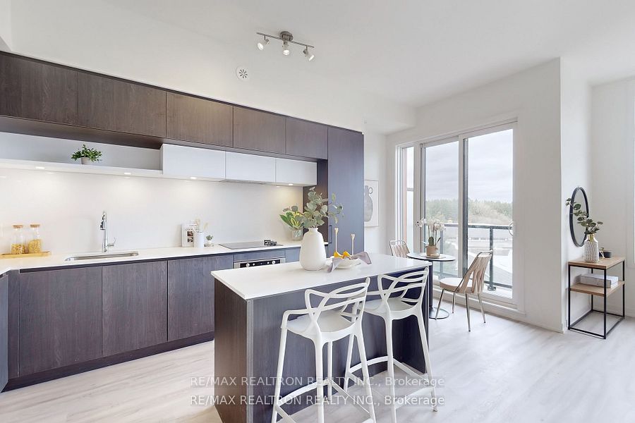 6 Steckley House Lane, #311