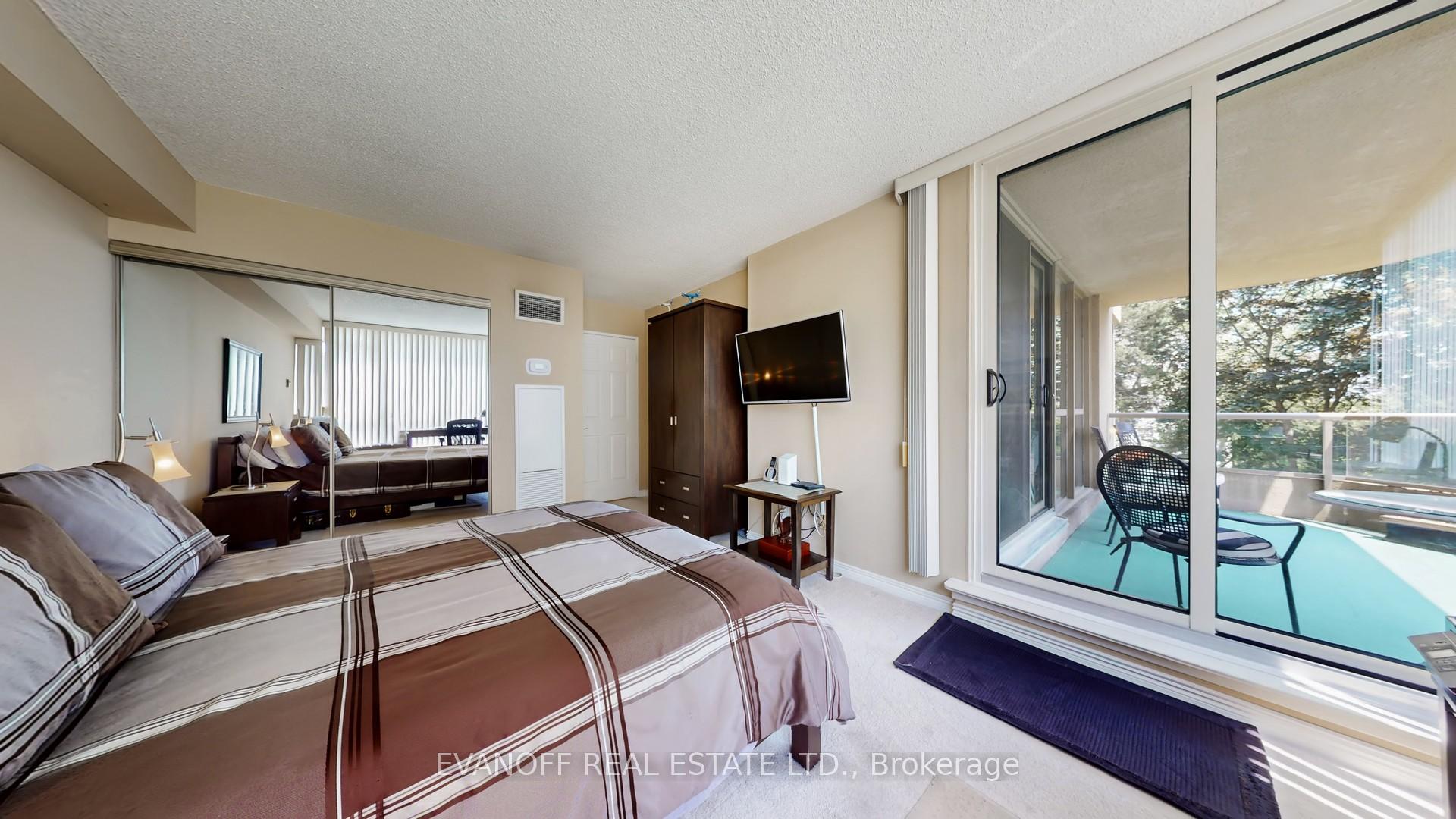 3 Bedrooms Condo at 20 Guildwood, Toronto For sale