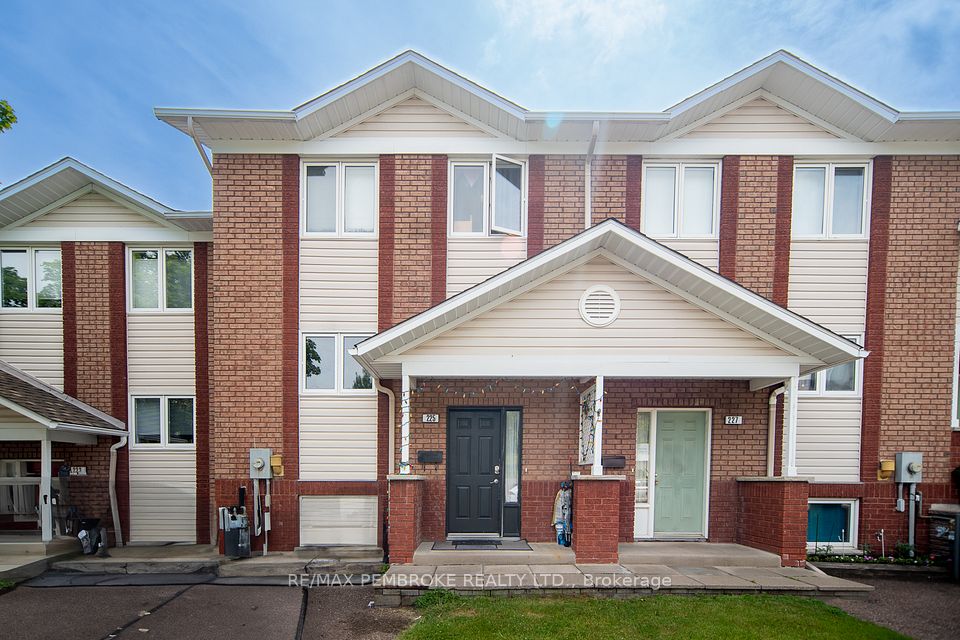 225 Willoughby