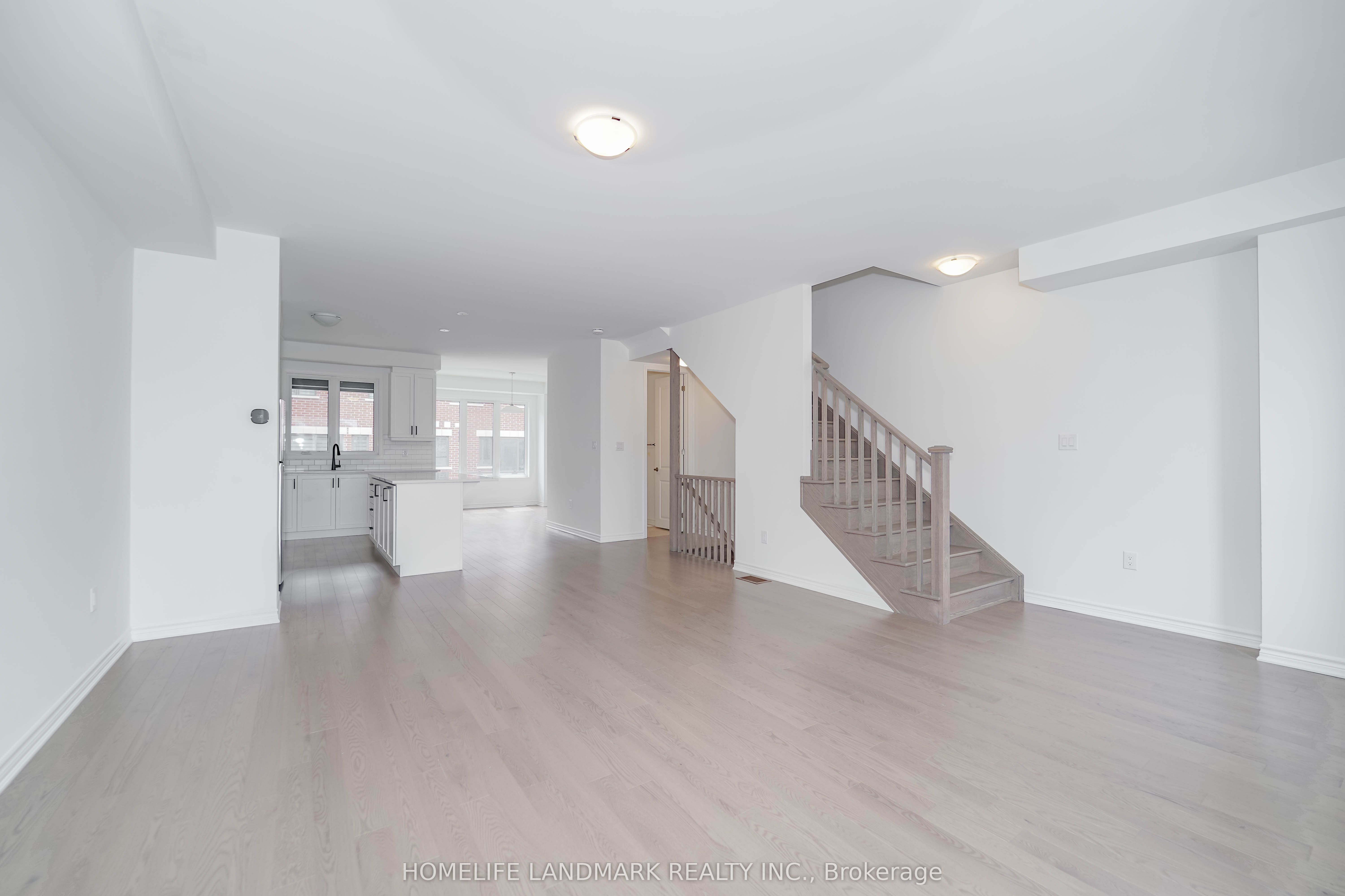 5 Wisla Avenue