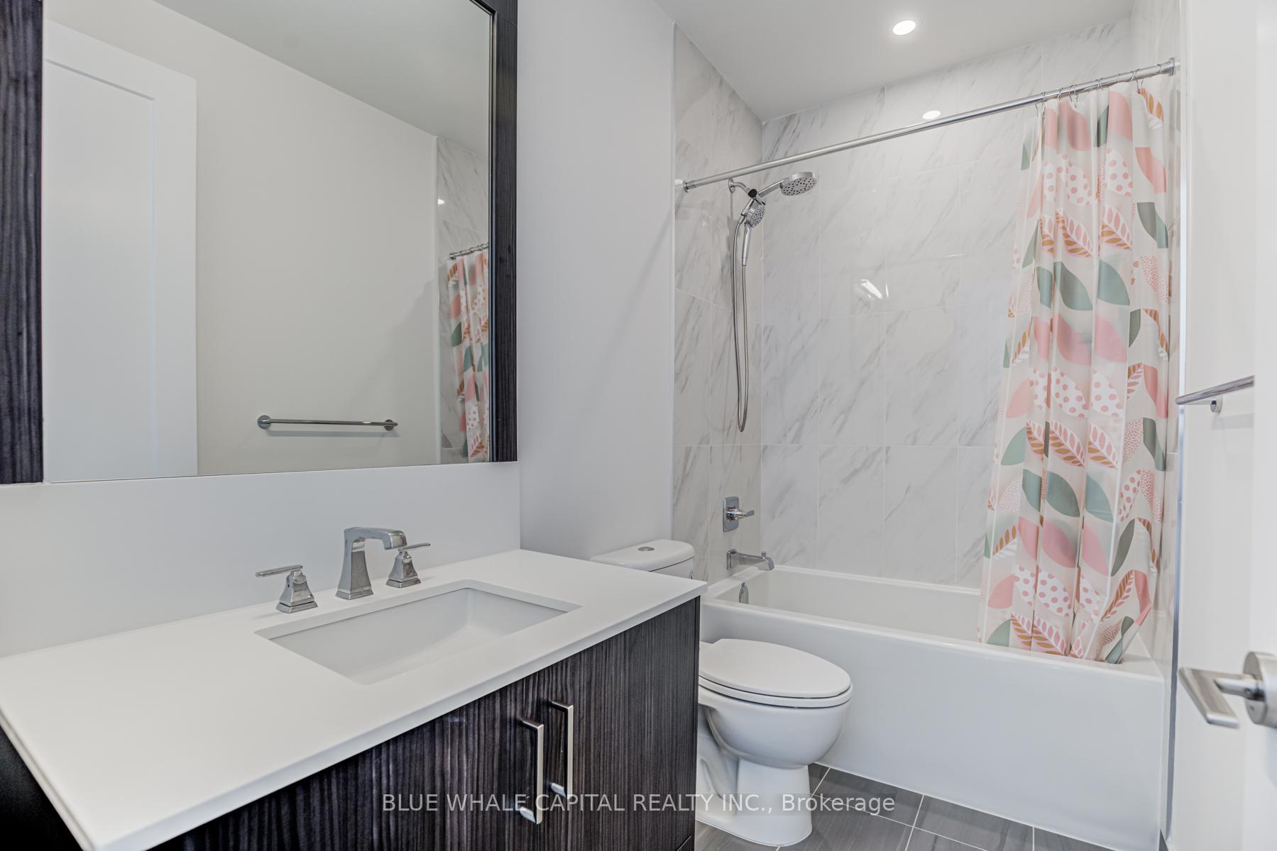 3 Bedrooms Condo at 25 Adra Grado,  Toronto For sale