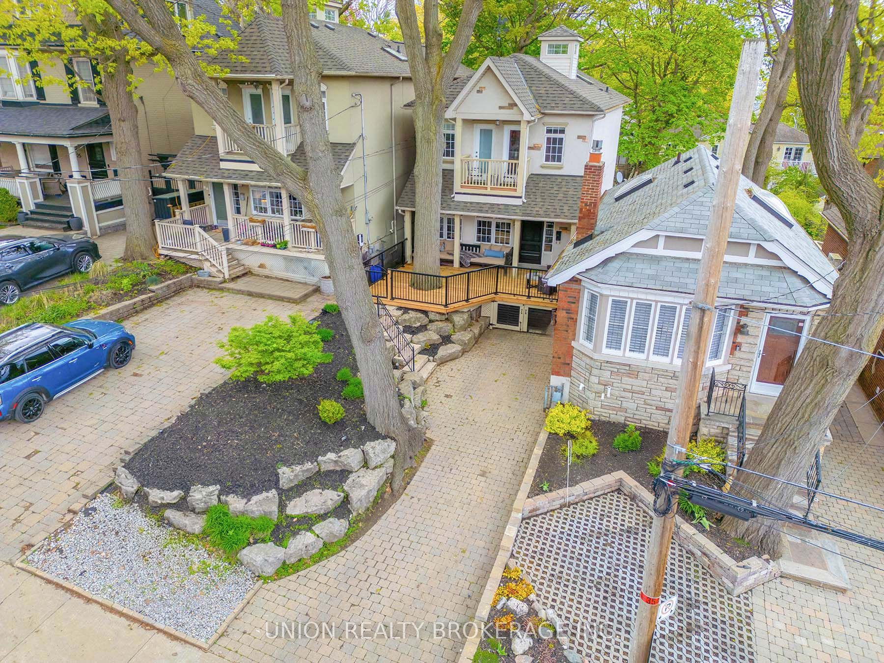 21 Courcelette Road