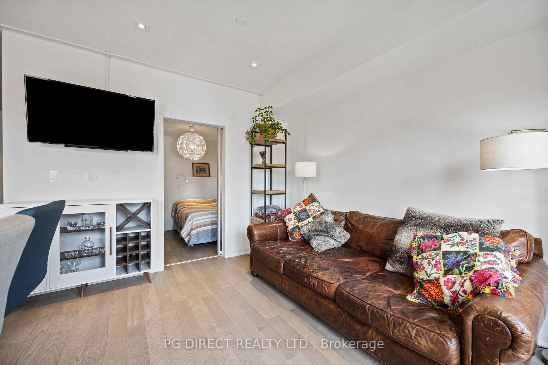 3 Bedrooms Condo at 100 Coxwell,  Toronto For sale