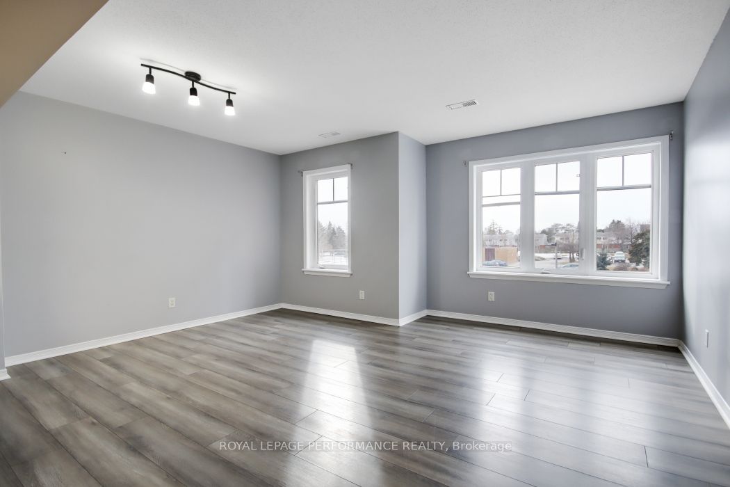 700 Reardon Private, #209