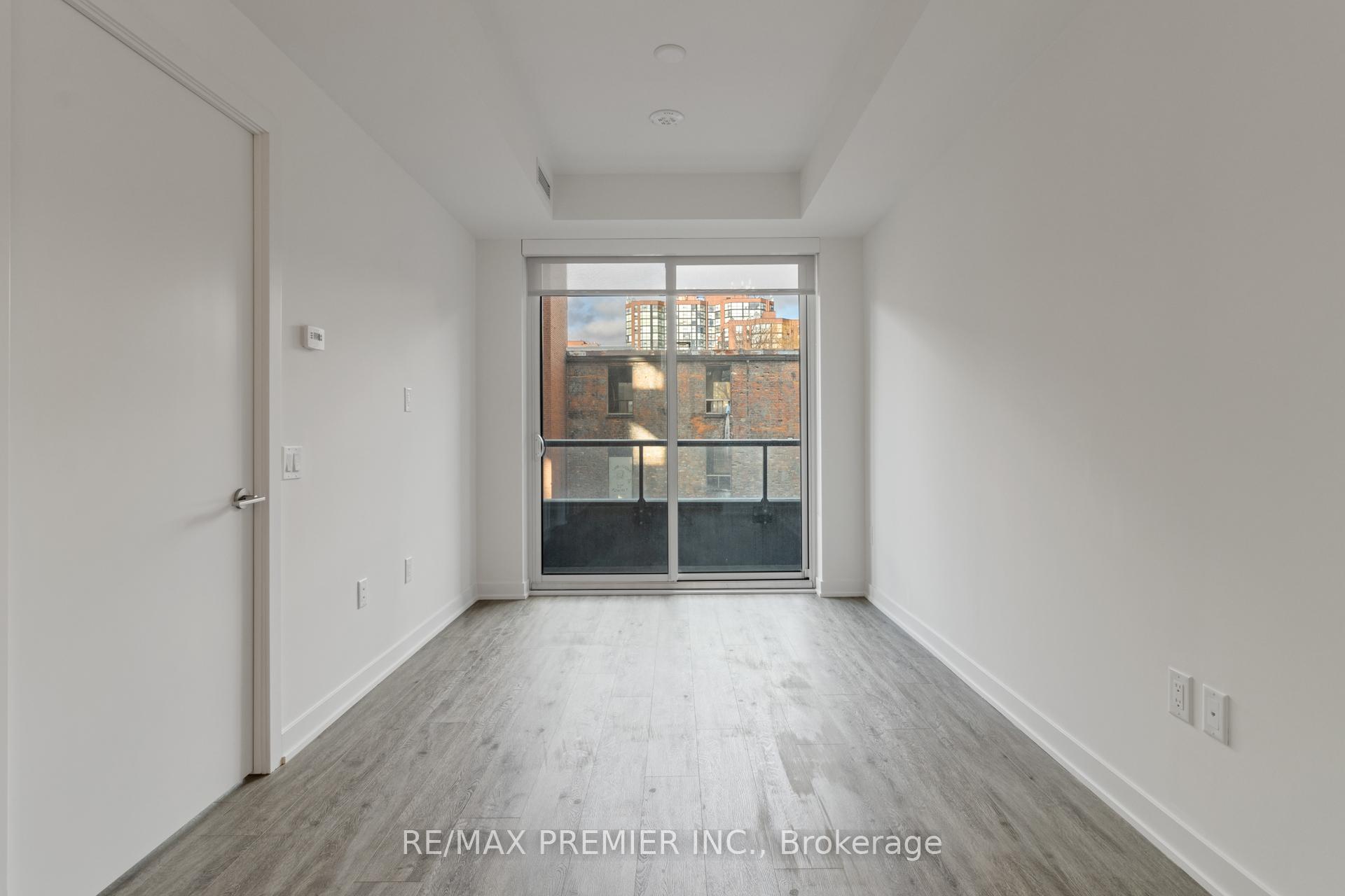 1 Bedroom Condo at 9 Tecumseth, Toronto For sale