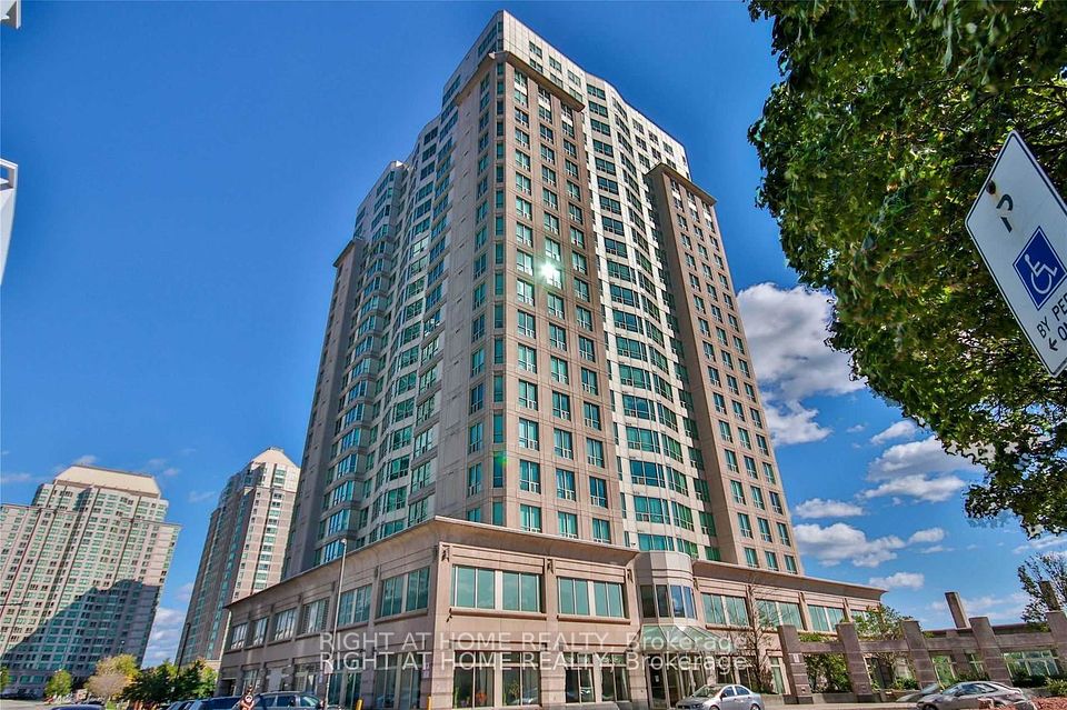 8 Lee Centre Drive