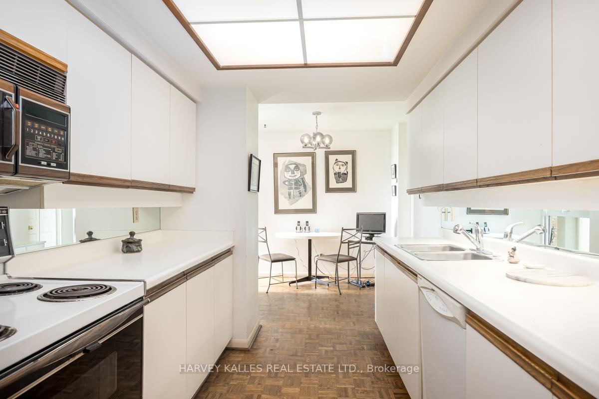278 Bloor Street E 1501
