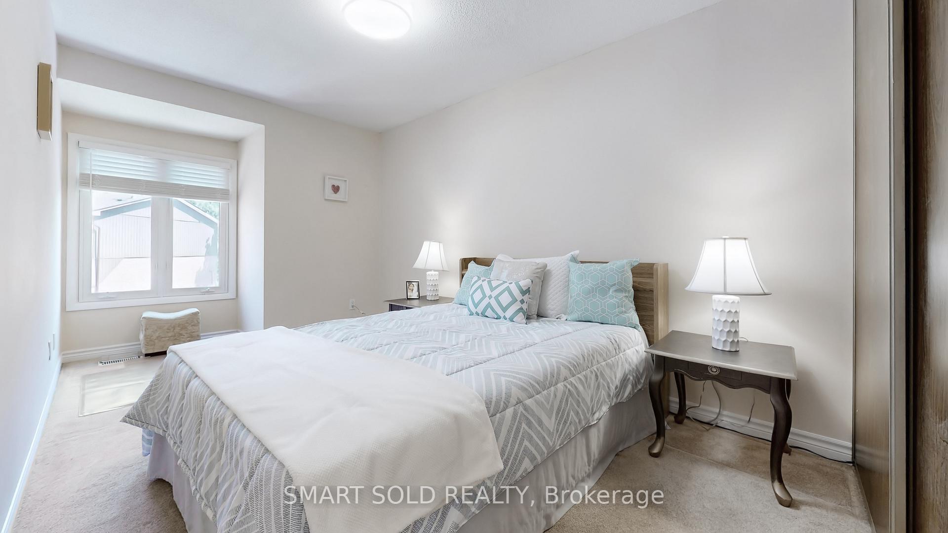 3 Bedrooms Condo at 2606 Midland, Toronto For sale