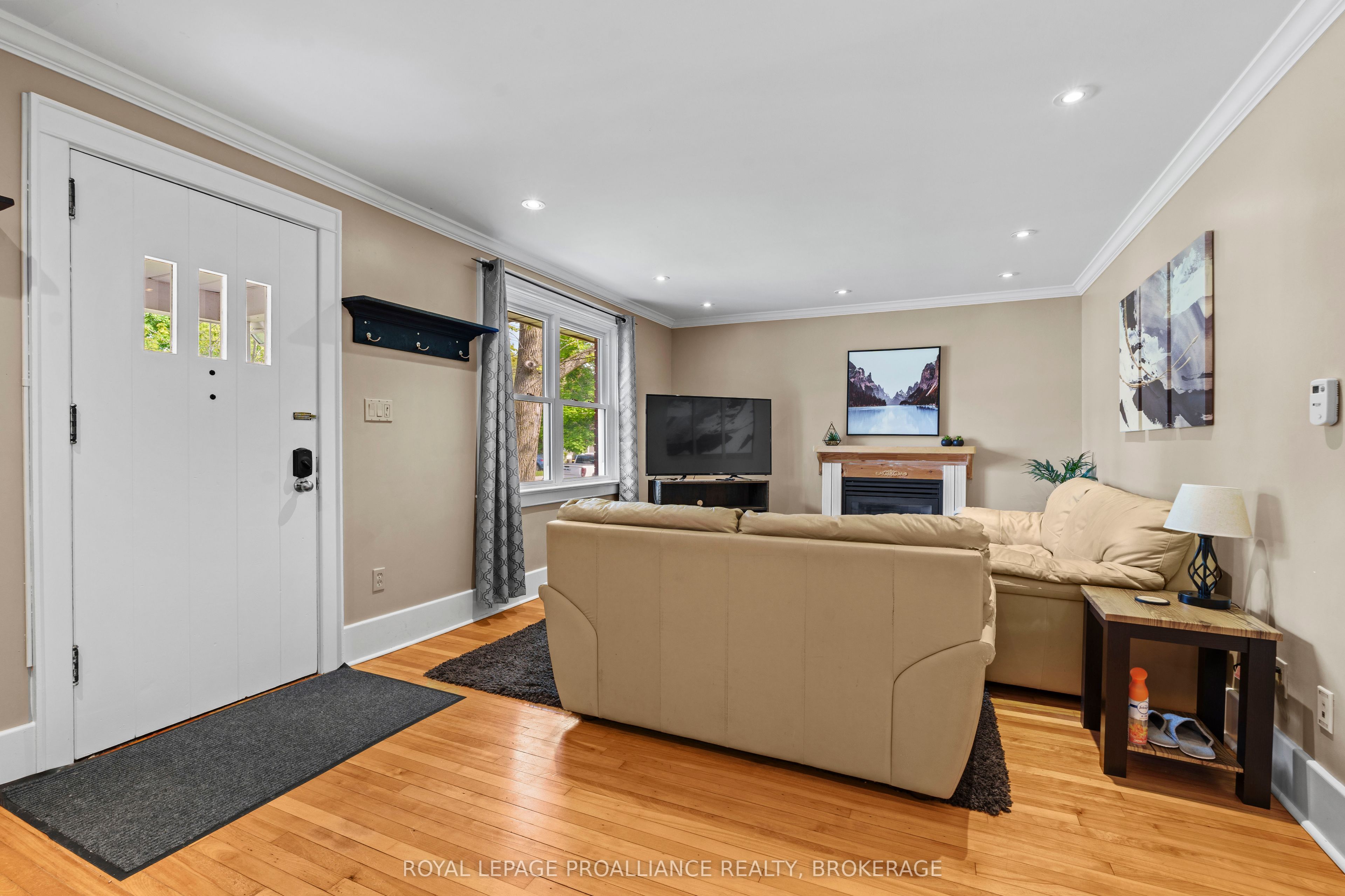 168 MacDonnell Street