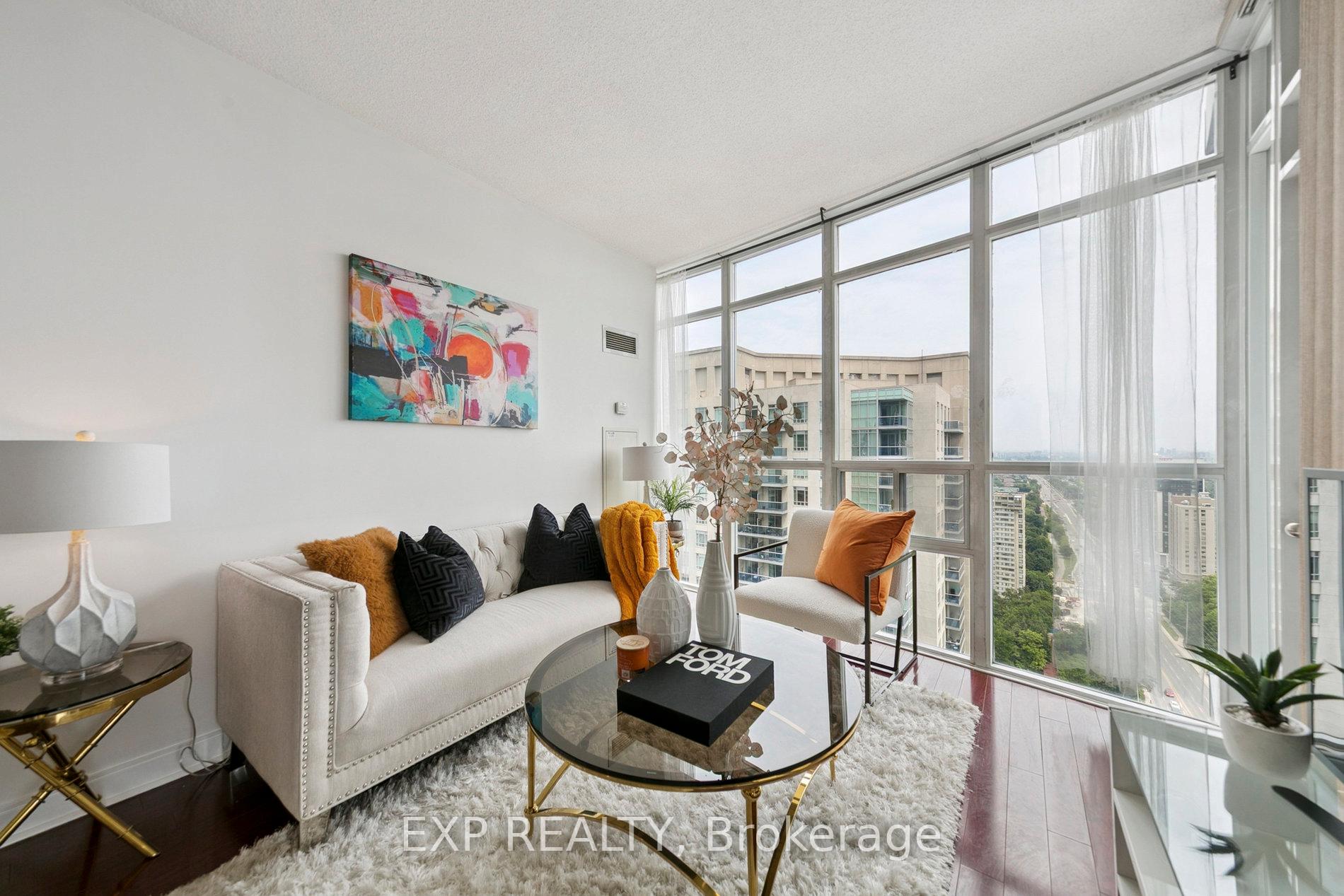 2 Bedrooms Condo at 70 Absolute, Mississauga For sale
