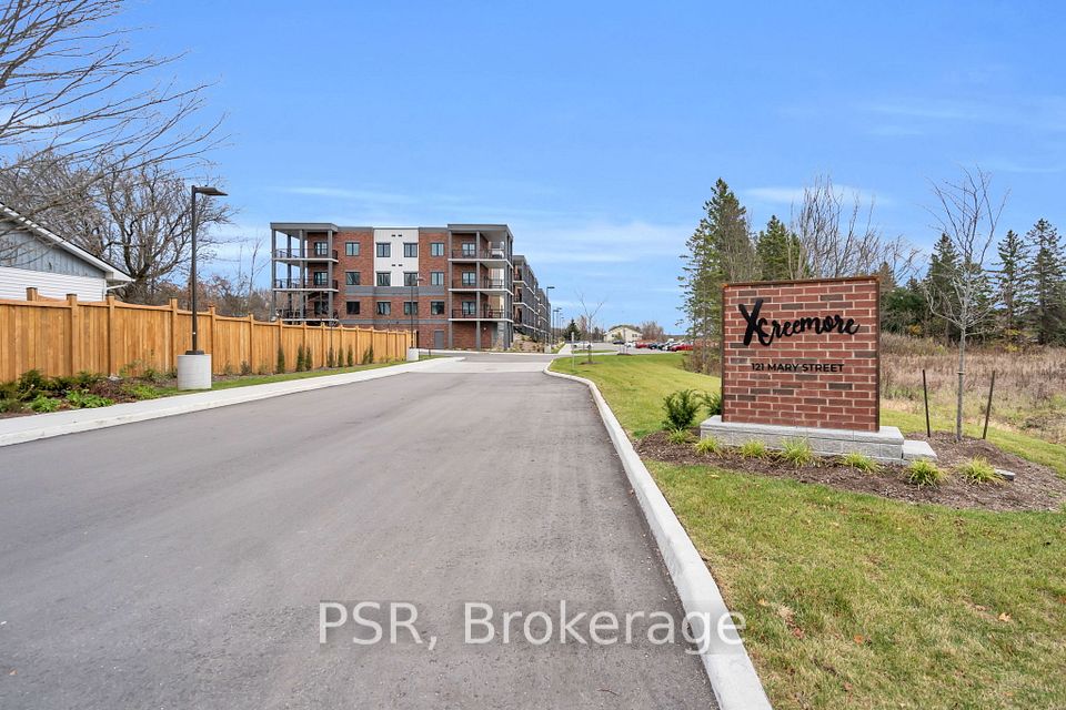 #309 - 121 Mary Street, Clearview, ON L0M 1G0