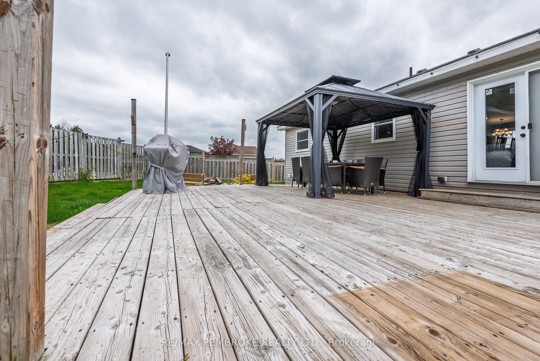 1002 Riverstone Trail