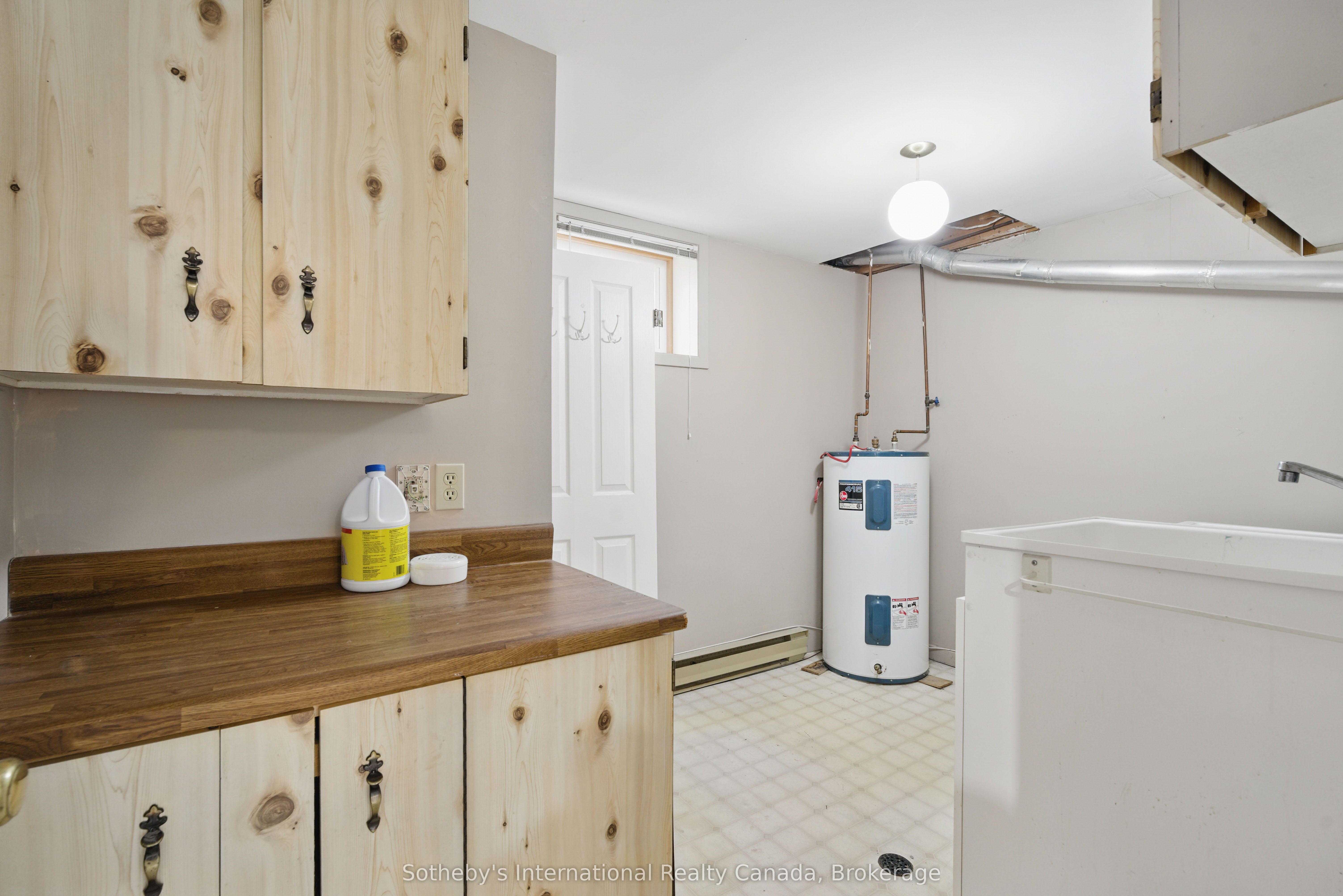 49 Southbank Drive, Bracebridge, ON P1L 1G2