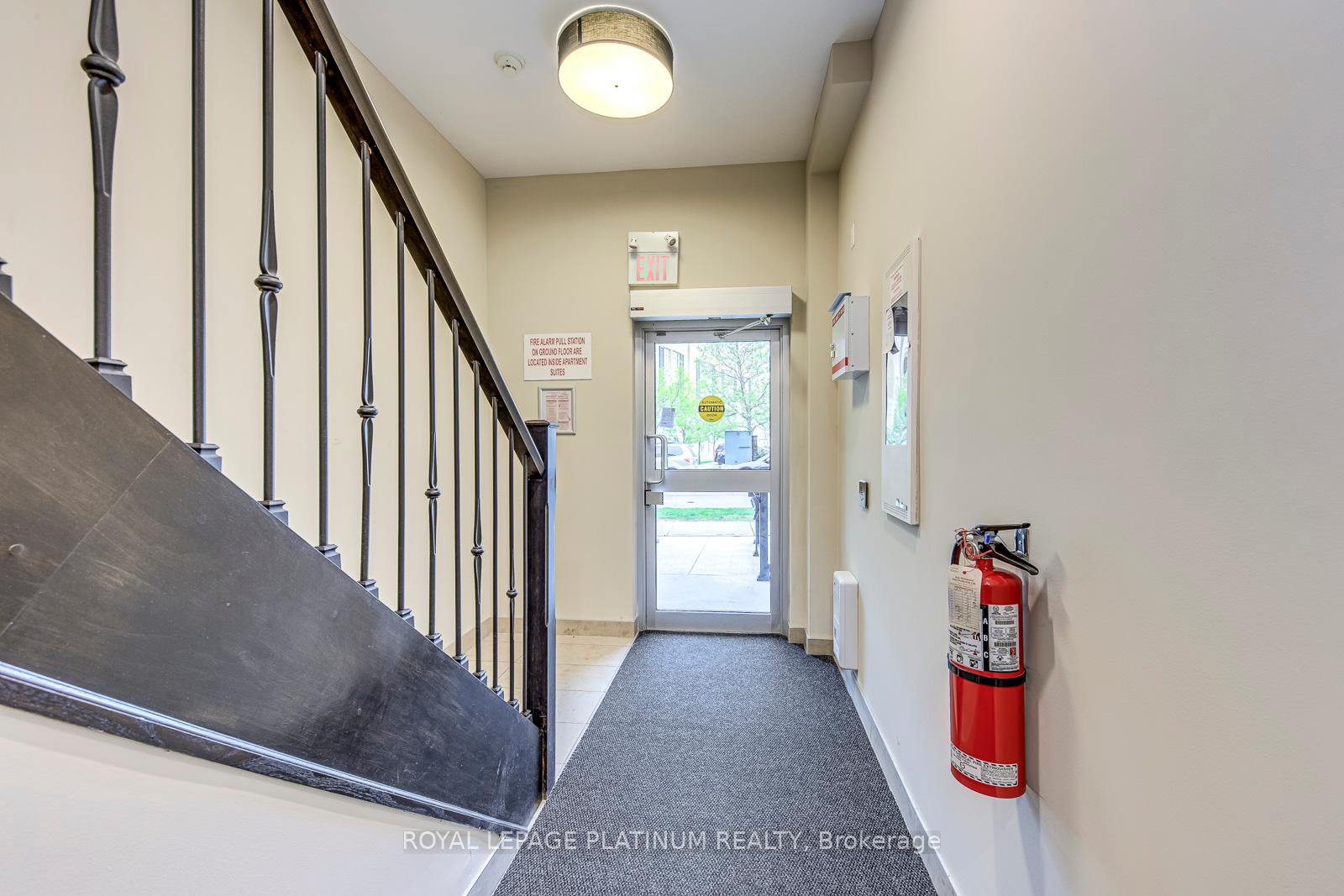 2 Bedrooms Condo at 2339 Sawgrass, Oakville For sale