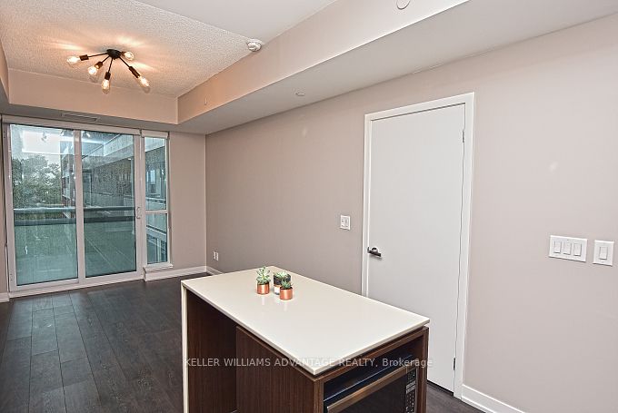 1830 Bloor Street W, #639