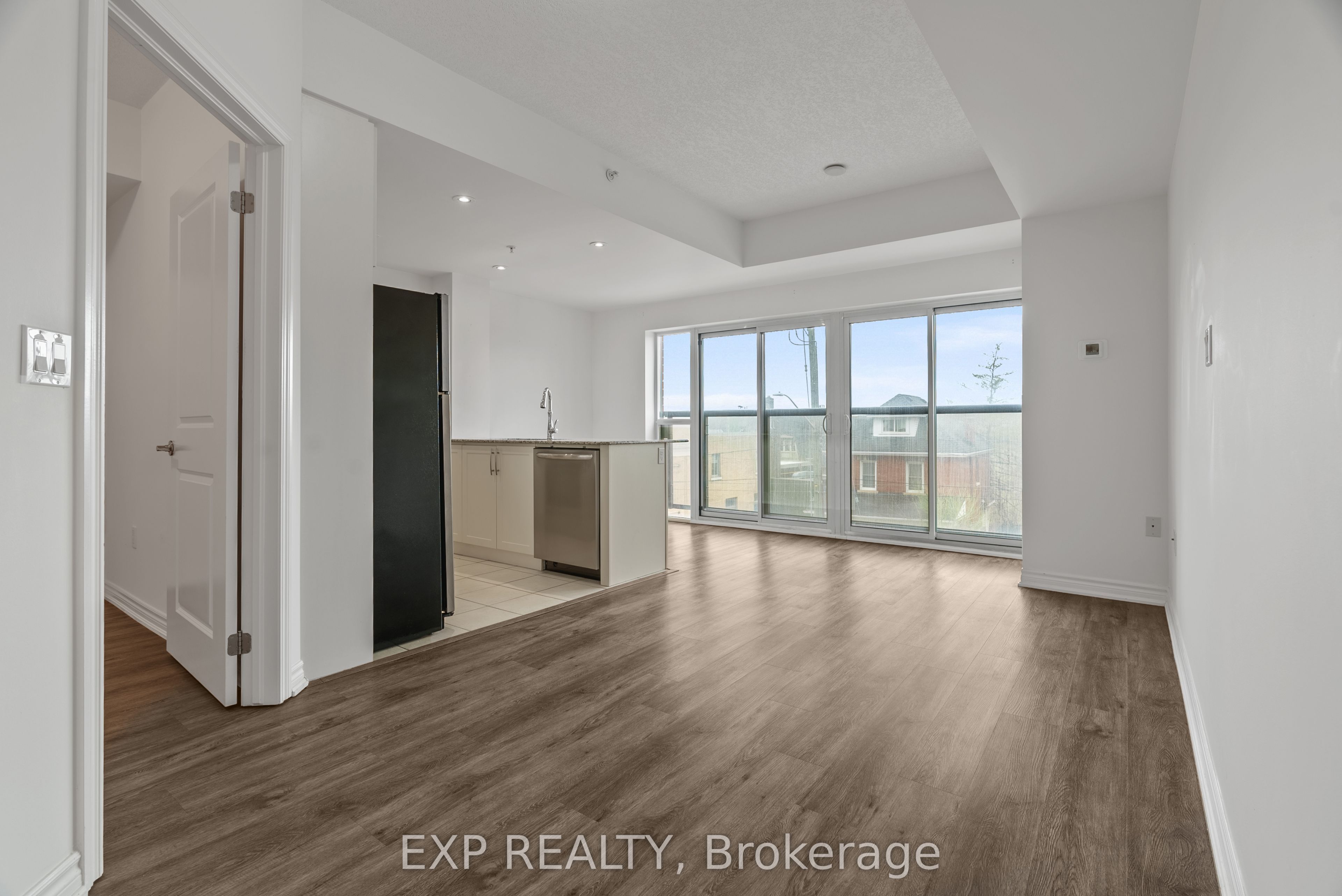 427 Aberdeen Avenue, #102