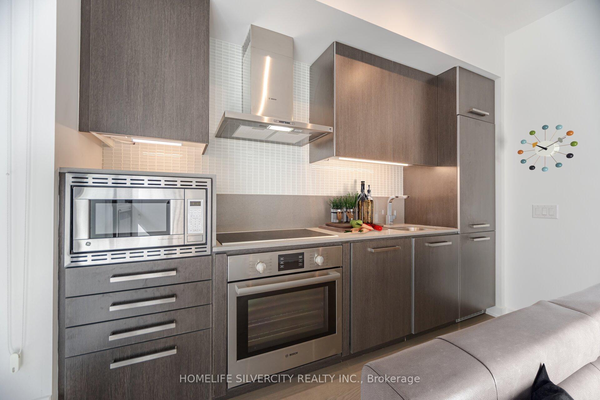 1 Bedroom Condo at 15 Beverley, Toronto For sale