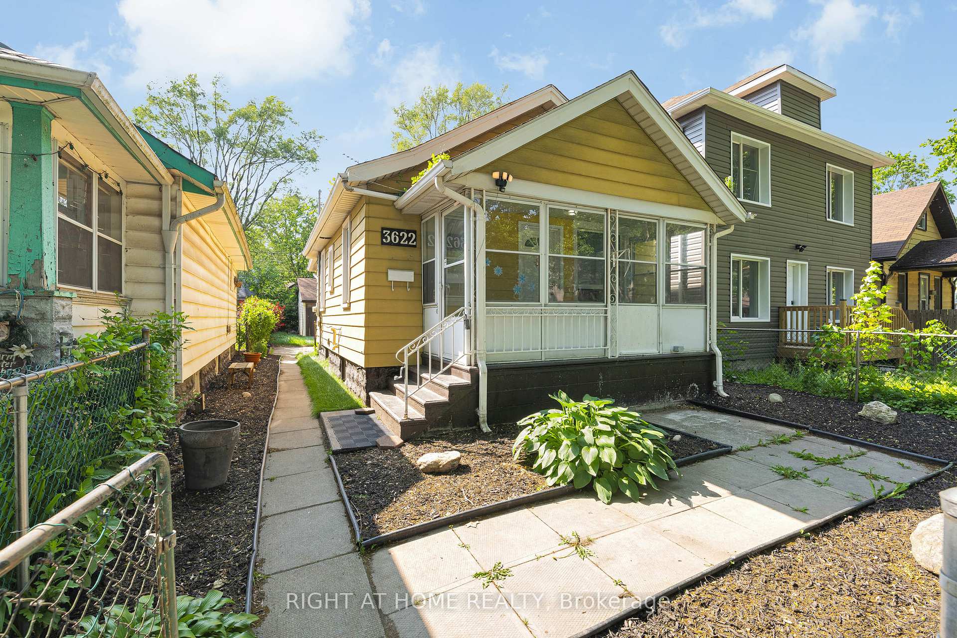 Spacious bungalow situated on a large lot with a newly landscaped yard and a detached double-car garage at the rear. It is conveniently located near grocery stores, the University of Windsor, parks, and more. The main floor features three generously sized bedrooms and a renovated full bathroom. Enjoy a bright, open-concept living and dining area with new pot lights, as well as a spacious kitchen with an eat-in dining area. The home has been freshly painted throughout. The fully renovated, modern basement offers a separate entrance, vinyl flooring, and updated appliances, including a washer and dryer. It includes one bedroom with a walk-in closet, a contemporary kitchen, large windows for natural light, a stylish 3-piece bathroom, and access to a common laundry room. A move-in-ready property perfect for families or investors seeking a turnkey opportunity.