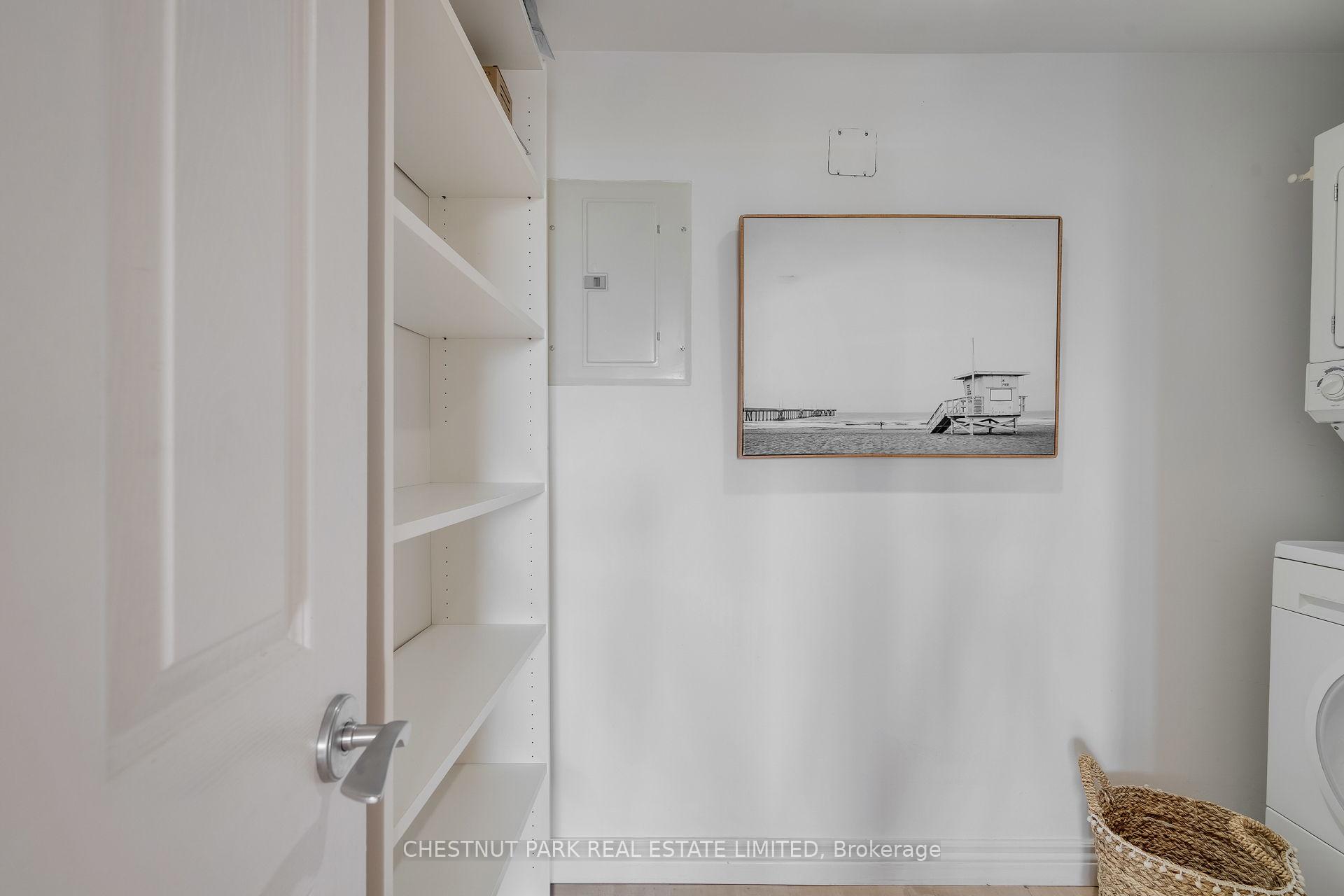 3 Bedrooms Condo at 388 Bloor, Toronto For sale
