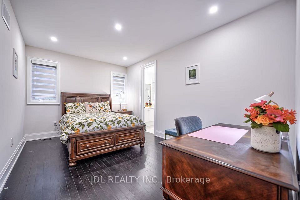 133 HILLSVIEW