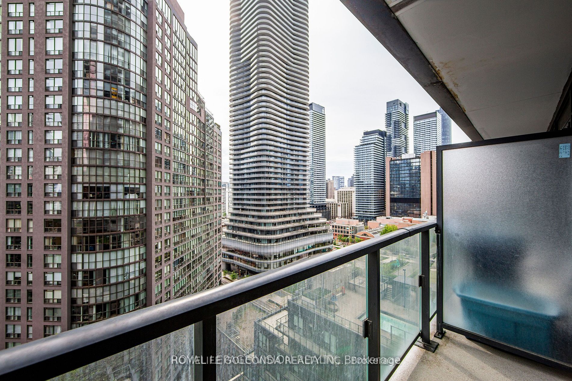 955 Bay Street, #1419